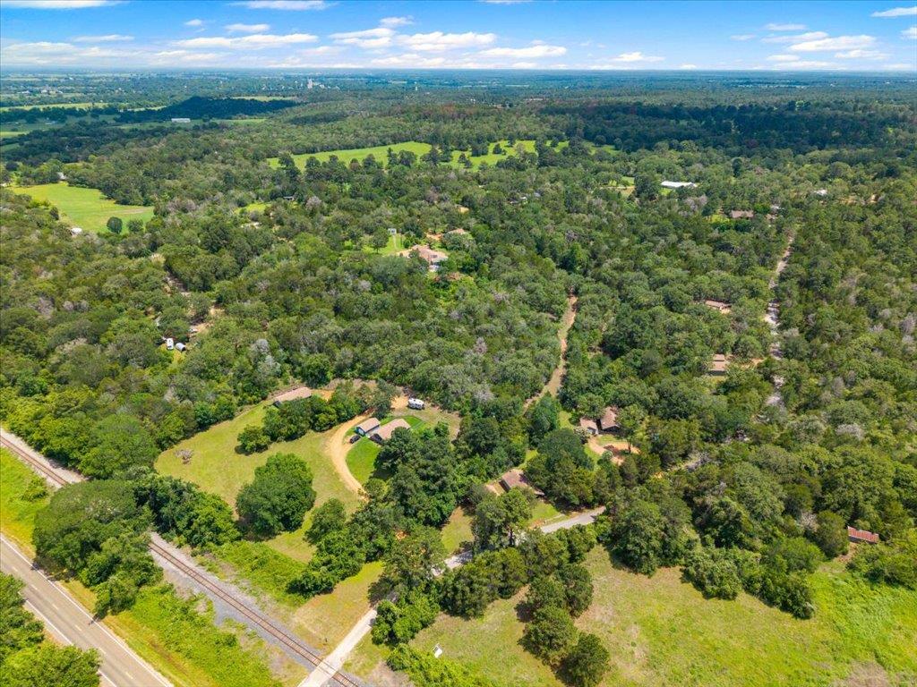 107 Mountain Valley Dr, Smithville, TX, 78957