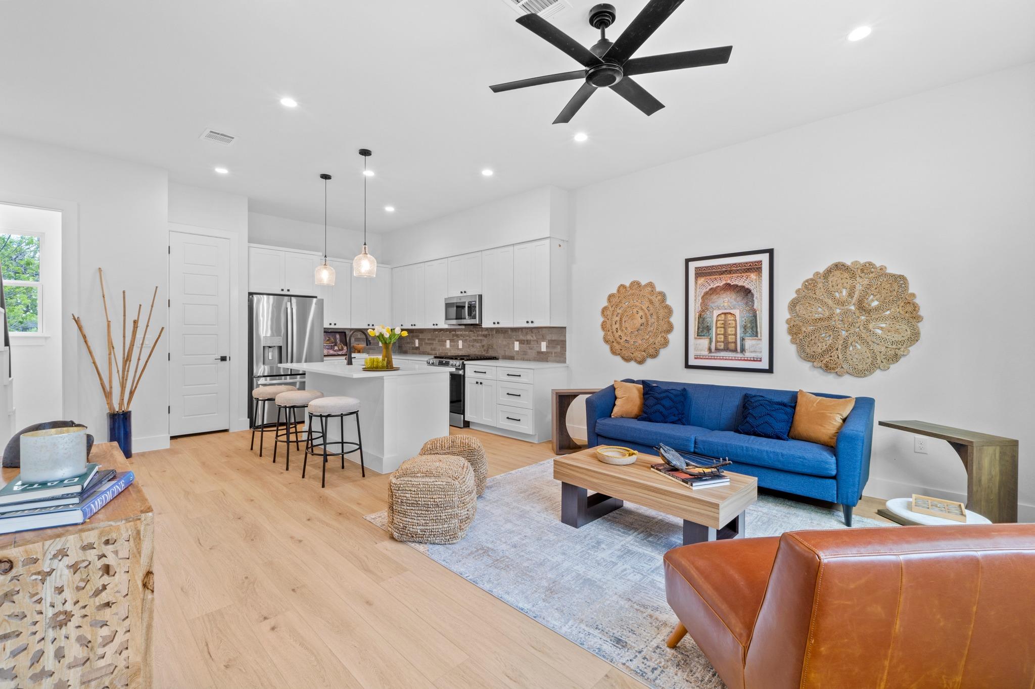 911 Calle Limon None #2, Austin, TX, 78702