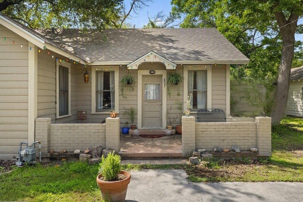 807 Cecelia St, Taylor, TX, 76574
