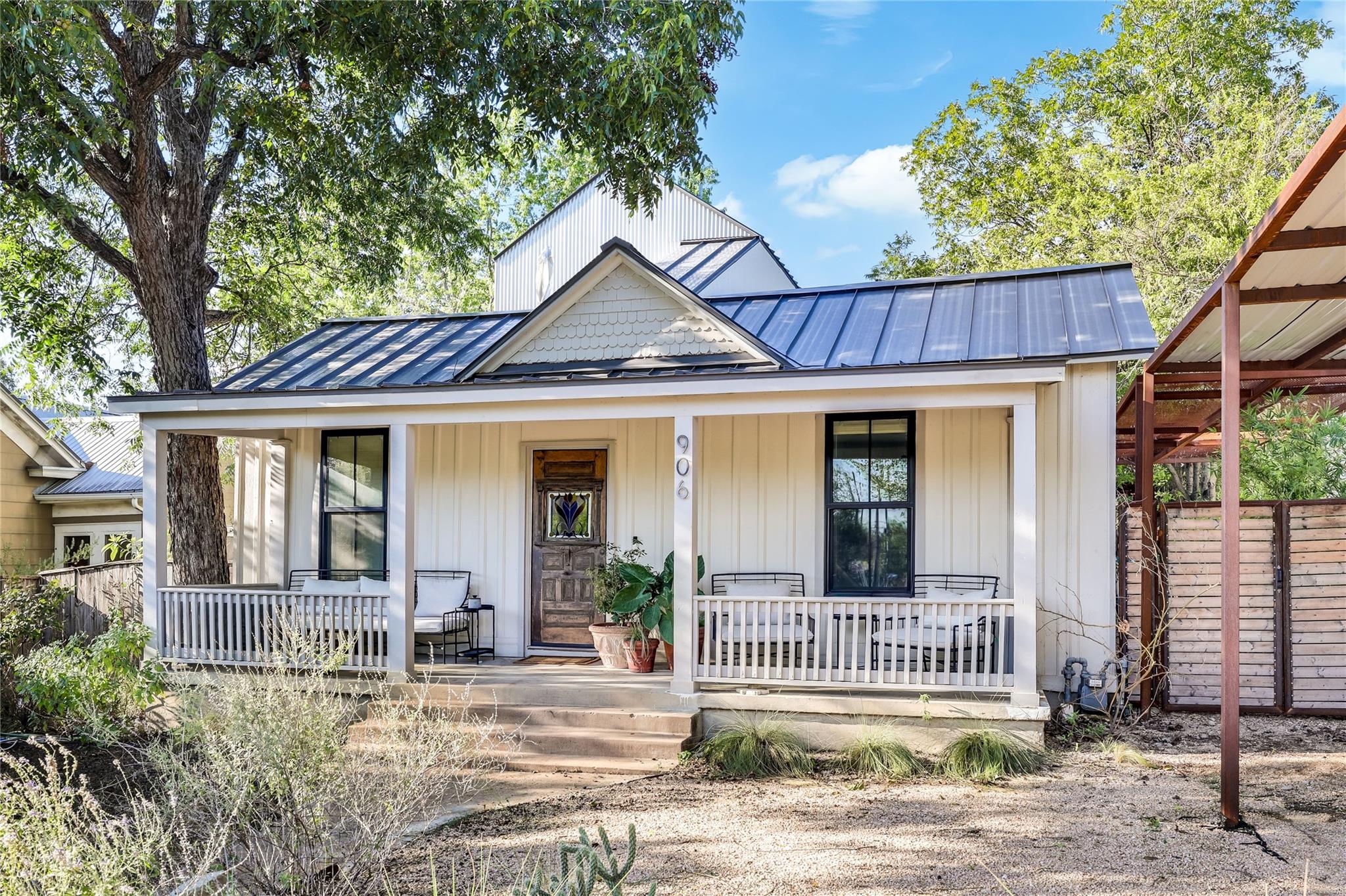906 E 14th St #A, Austin, TX, 78702