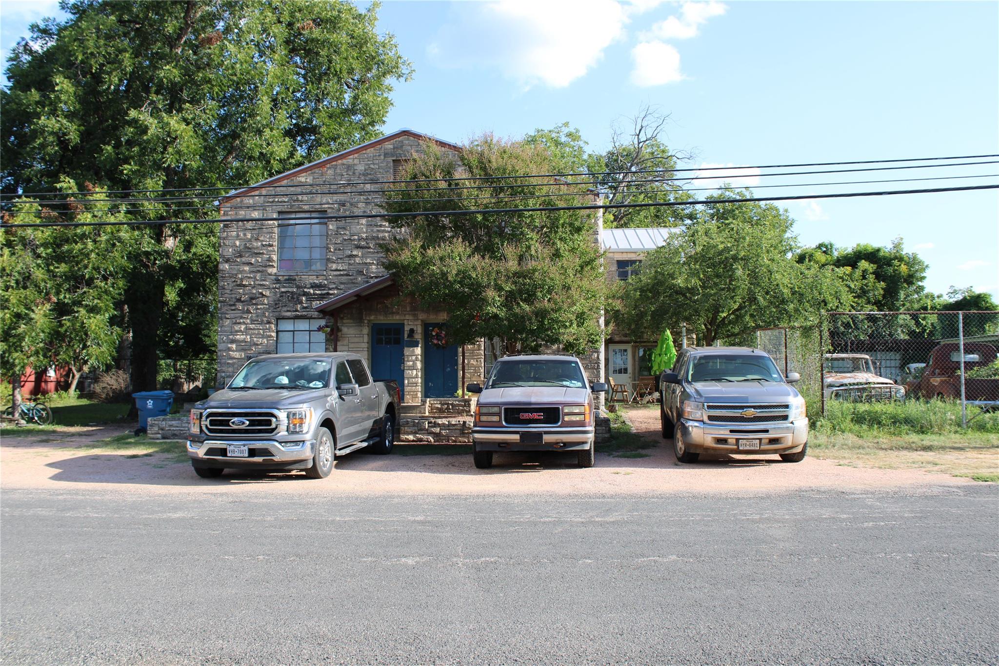 615 Pecan St, Junction, TX, 76849