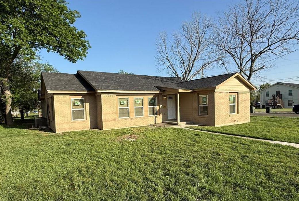 1300 N 2nd St, Killeen, TX, 76541