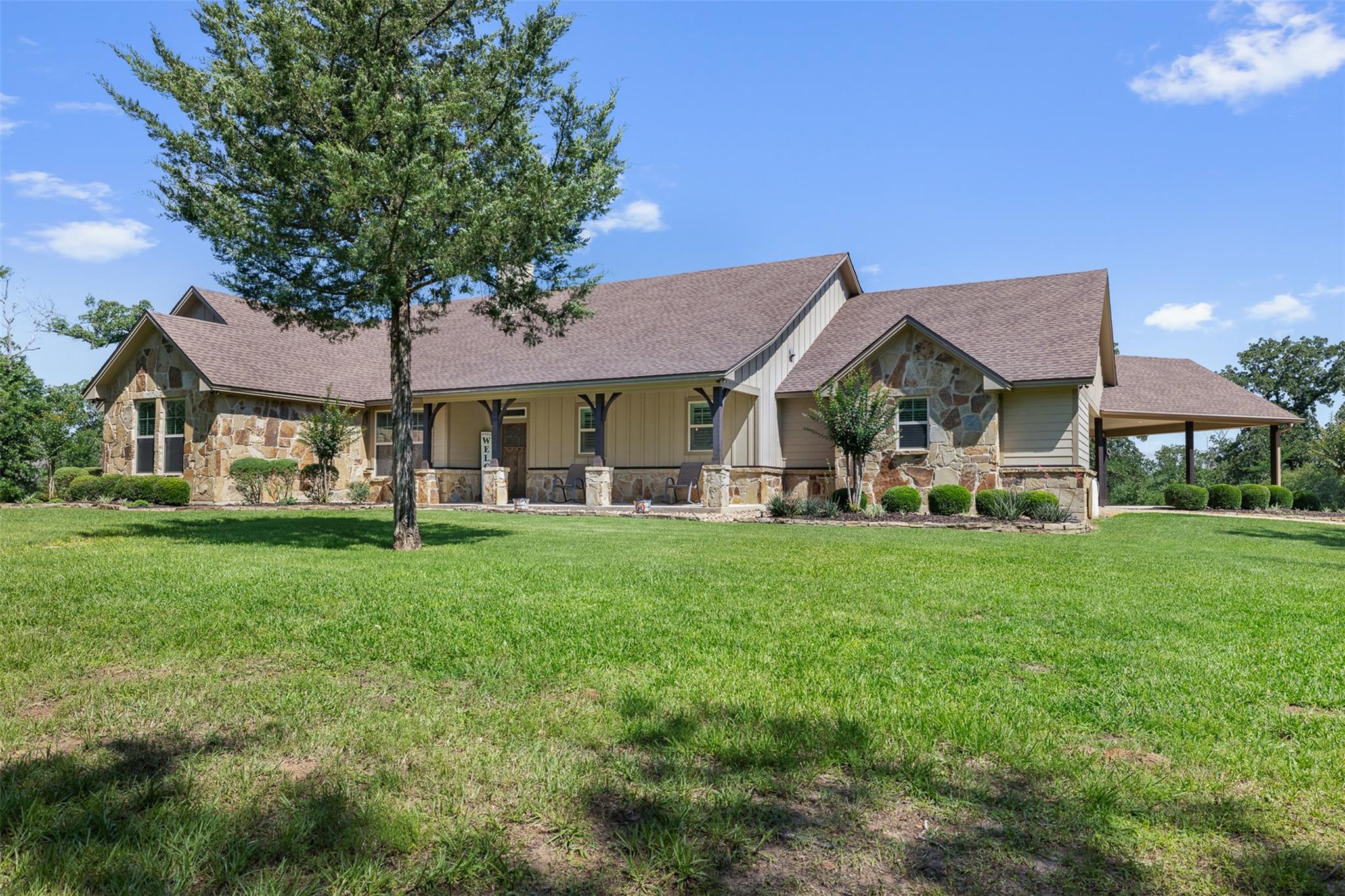 1306 22 Hills Rd, Gause, TX, 77857