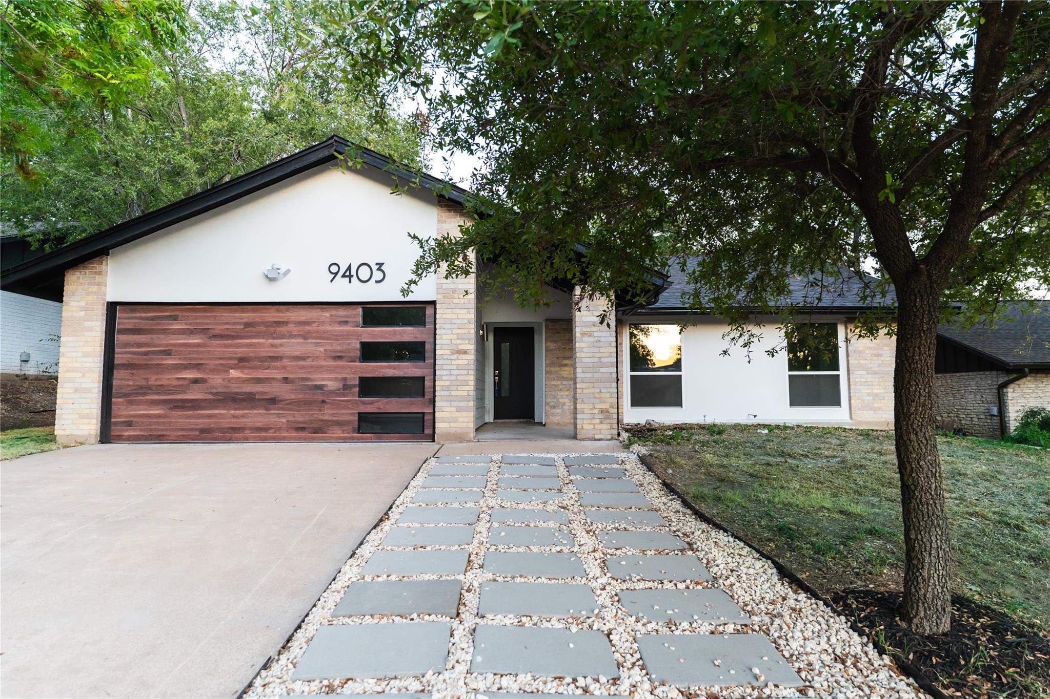 9403 Hunters Trce E, Austin, TX, 78758