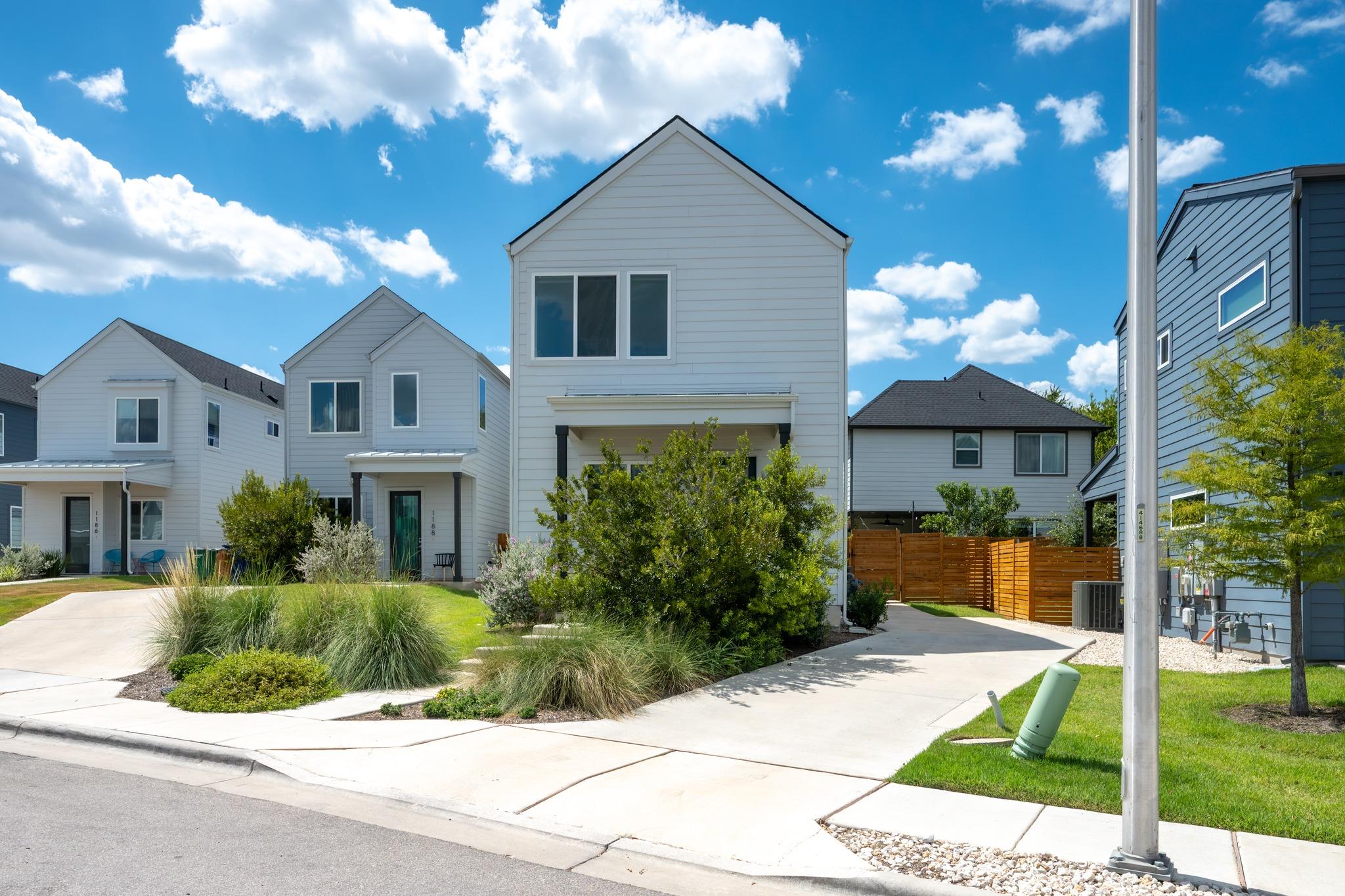 1190 Sarabeth Way, Austin, TX, 78721