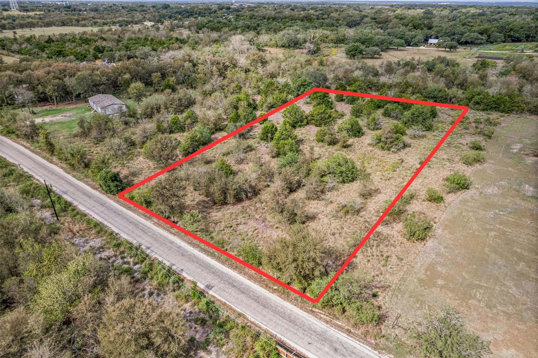 271 Crooked Rd, Dale, TX, 78616