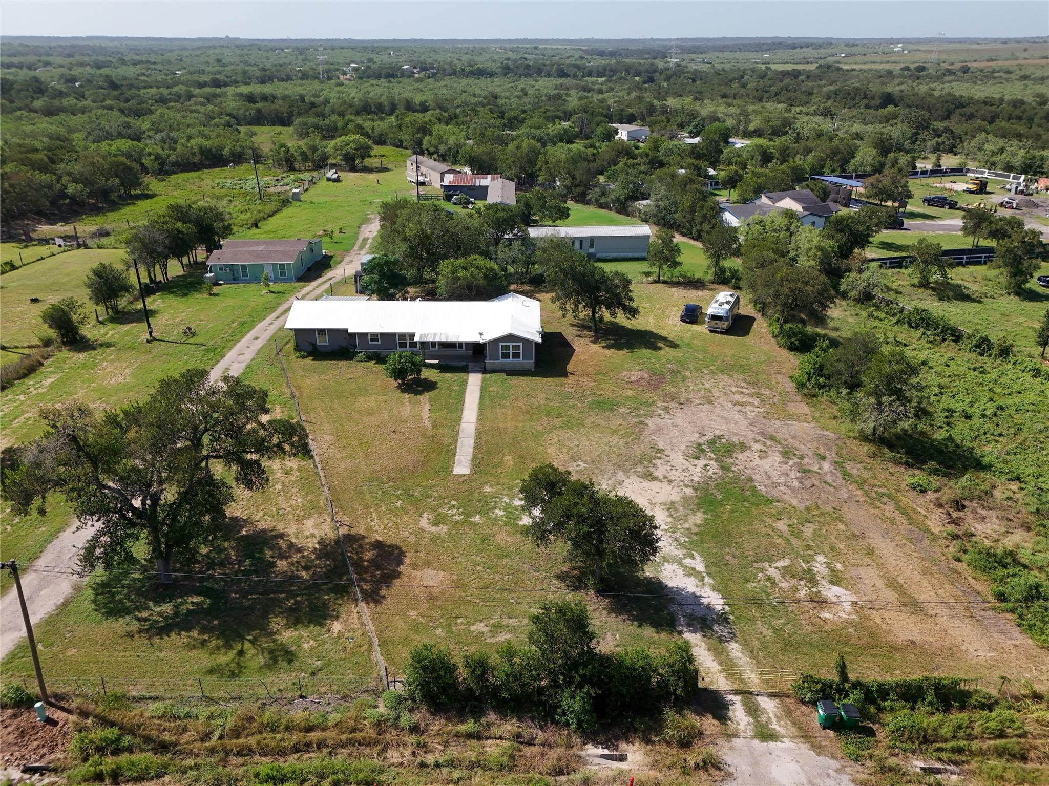 2813 Highway 21 None W, Dale, TX, 78616
