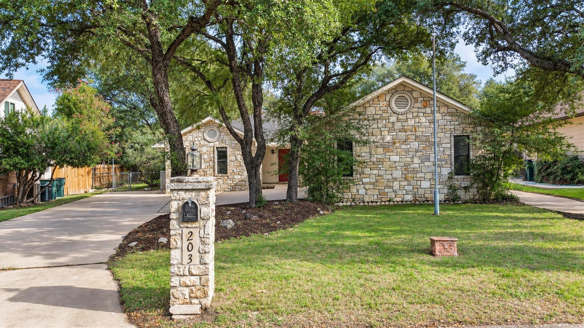 203 Fox Crossing None, Burnet, TX, 78611