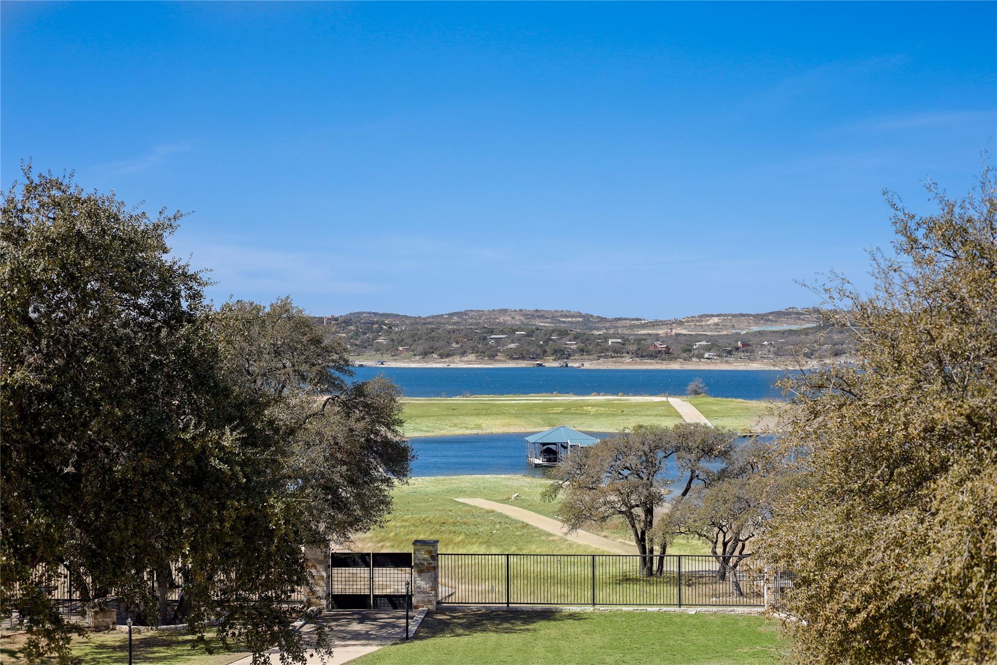 610 Deckhouse Dr, Point Venture, TX, 78645