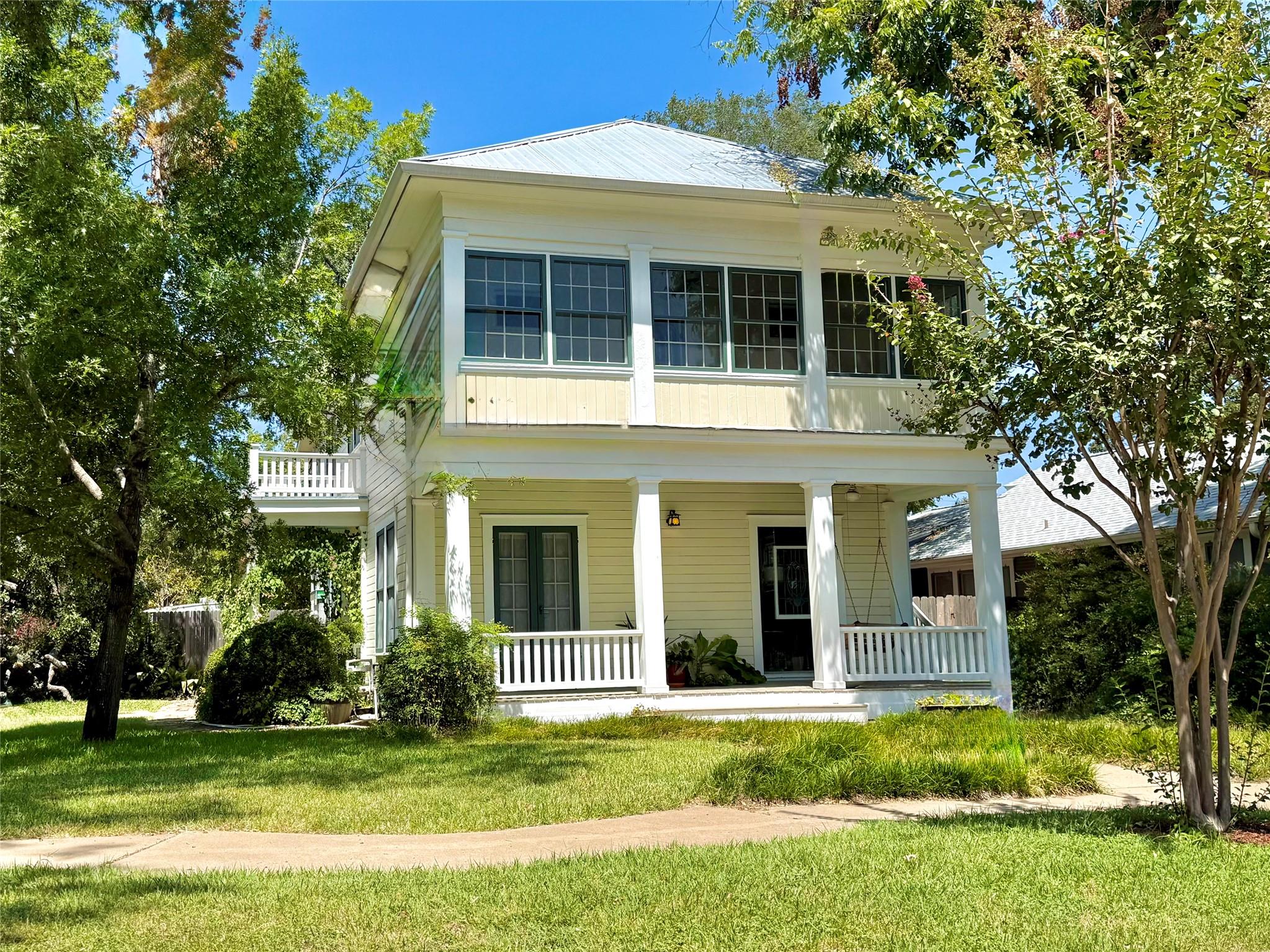 200 W 40th St, Austin, TX, 78751