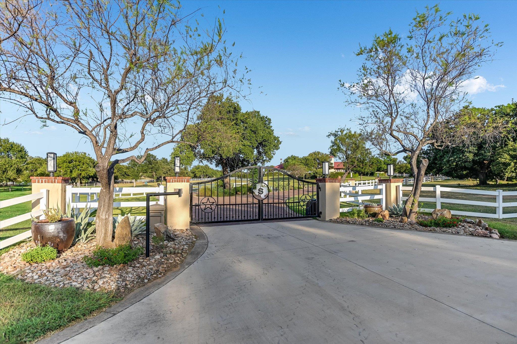 409 Haney Trce, Horseshoe Bay, TX, 78657
