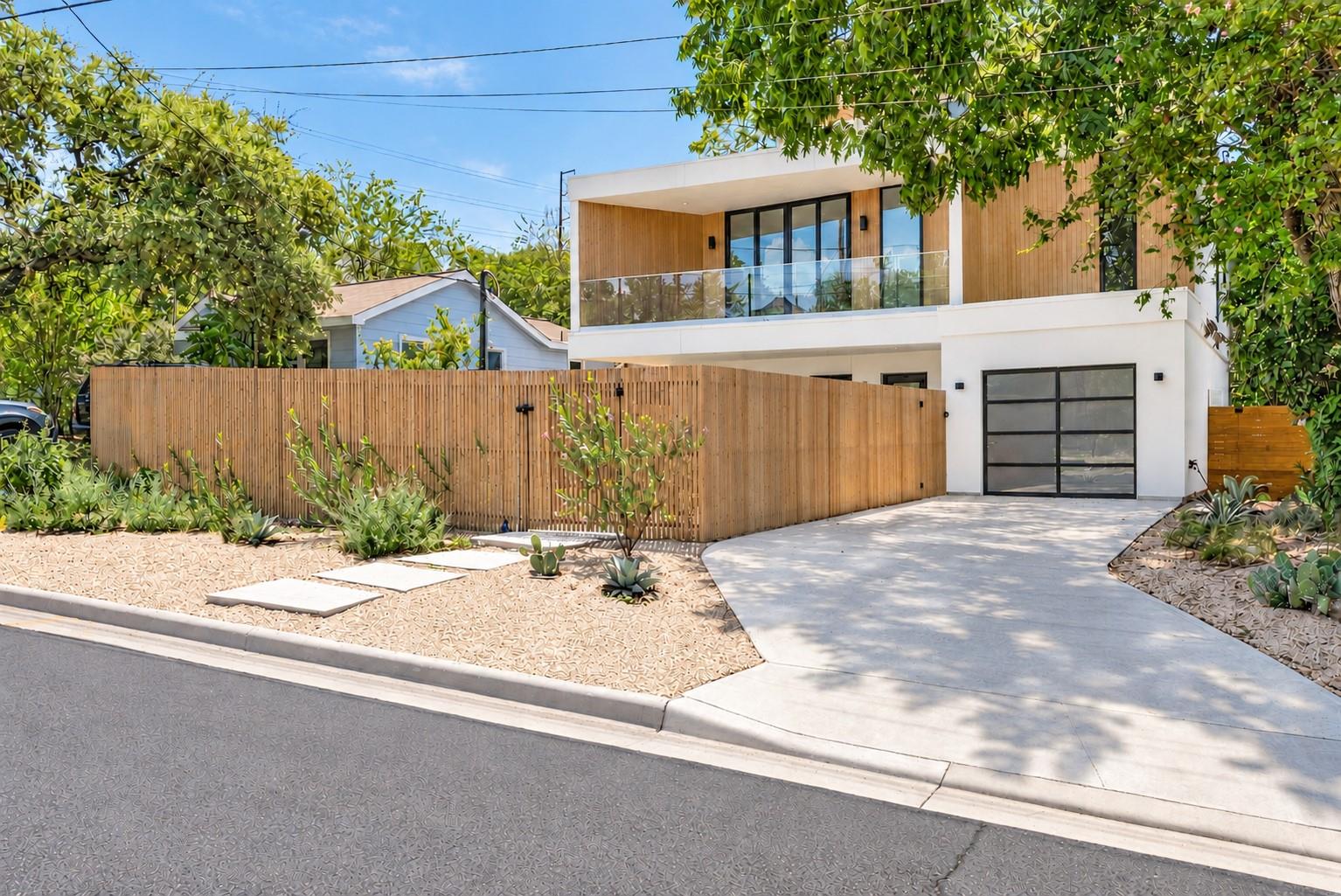 1005 W Johanna St, Austin, TX, 78704