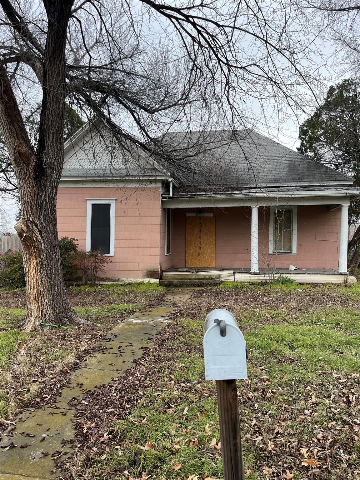 620 Washburn St, Taylor, TX, 76574