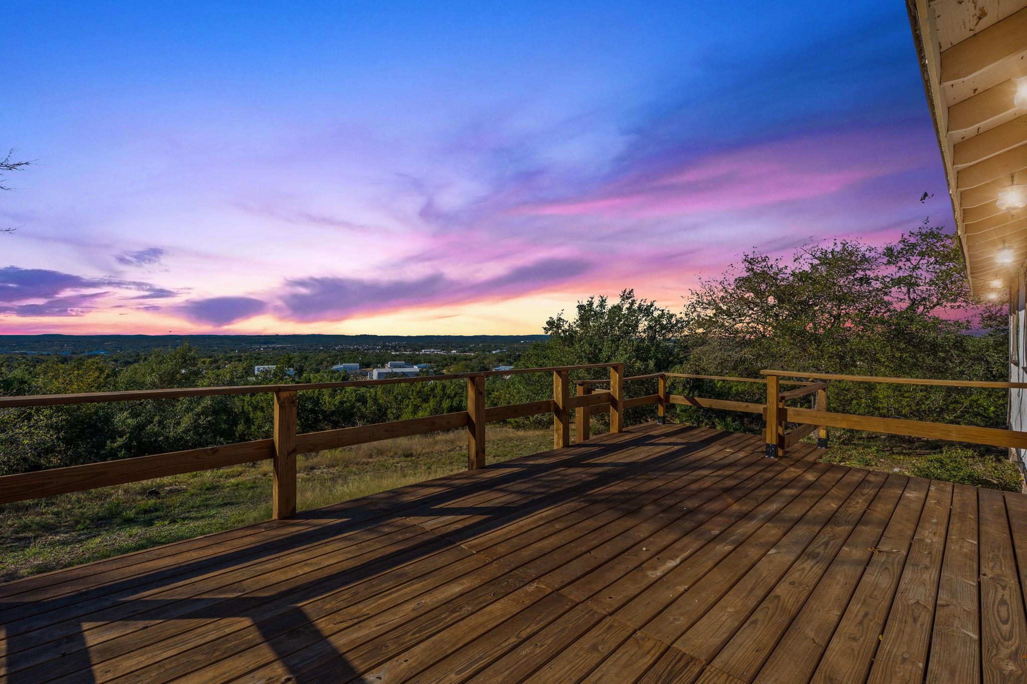 220 Harmon Hills Rd, Dripping Springs, TX, 78620