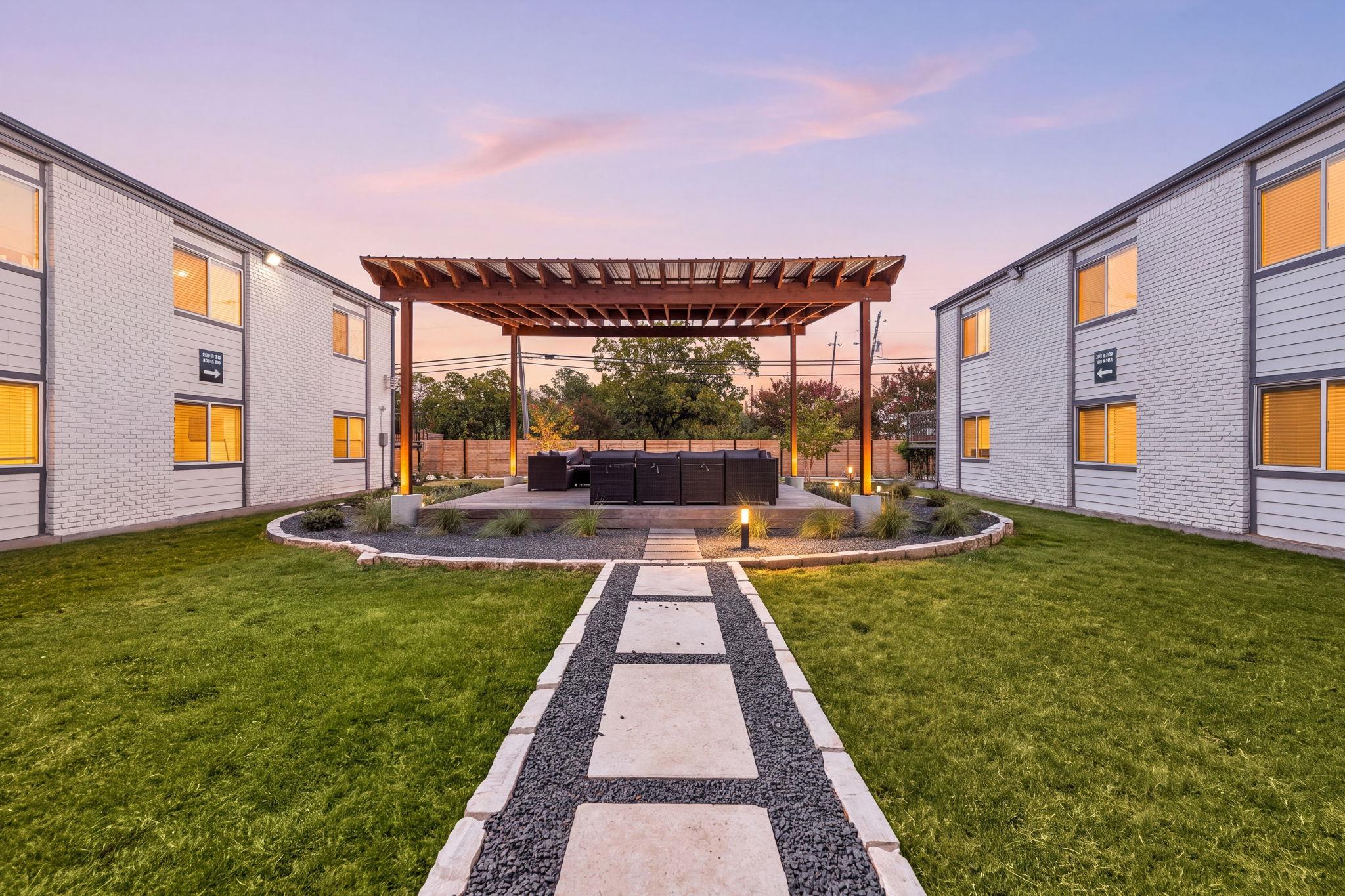 1200 E 52nd St  #209, Austin, TX, 78723