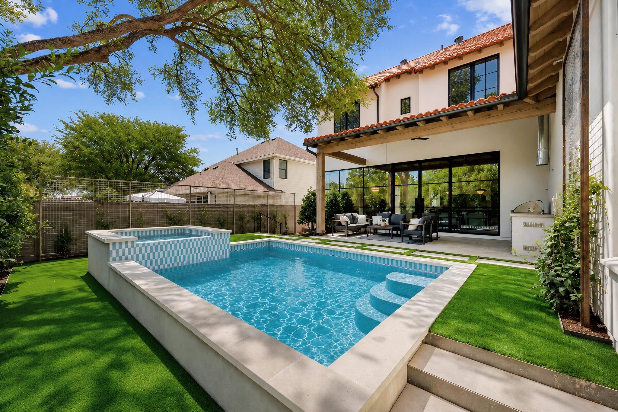 2114 W 11th St, Austin, TX, 78703