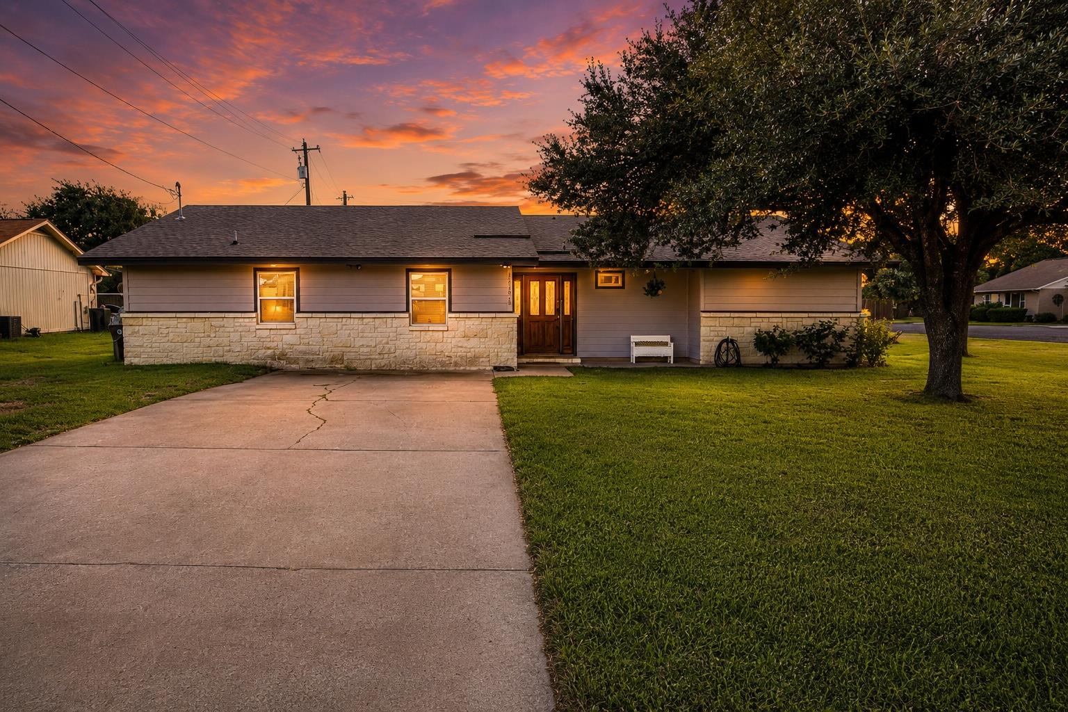 13311  Briar Hollow Dr, Austin, TX, 78729