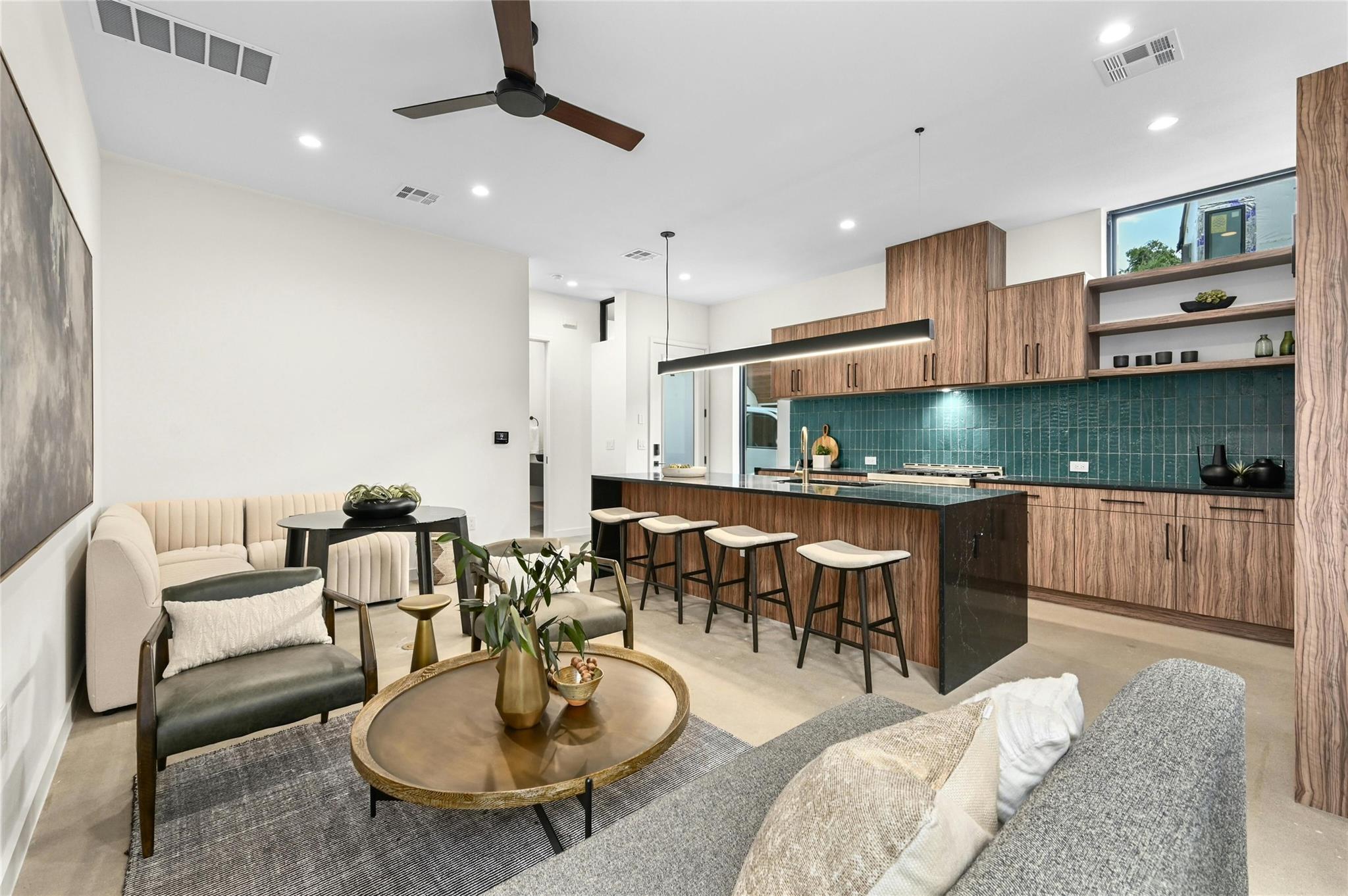 219 Lessin Ln #Unit 6, Austin, TX, 78704
