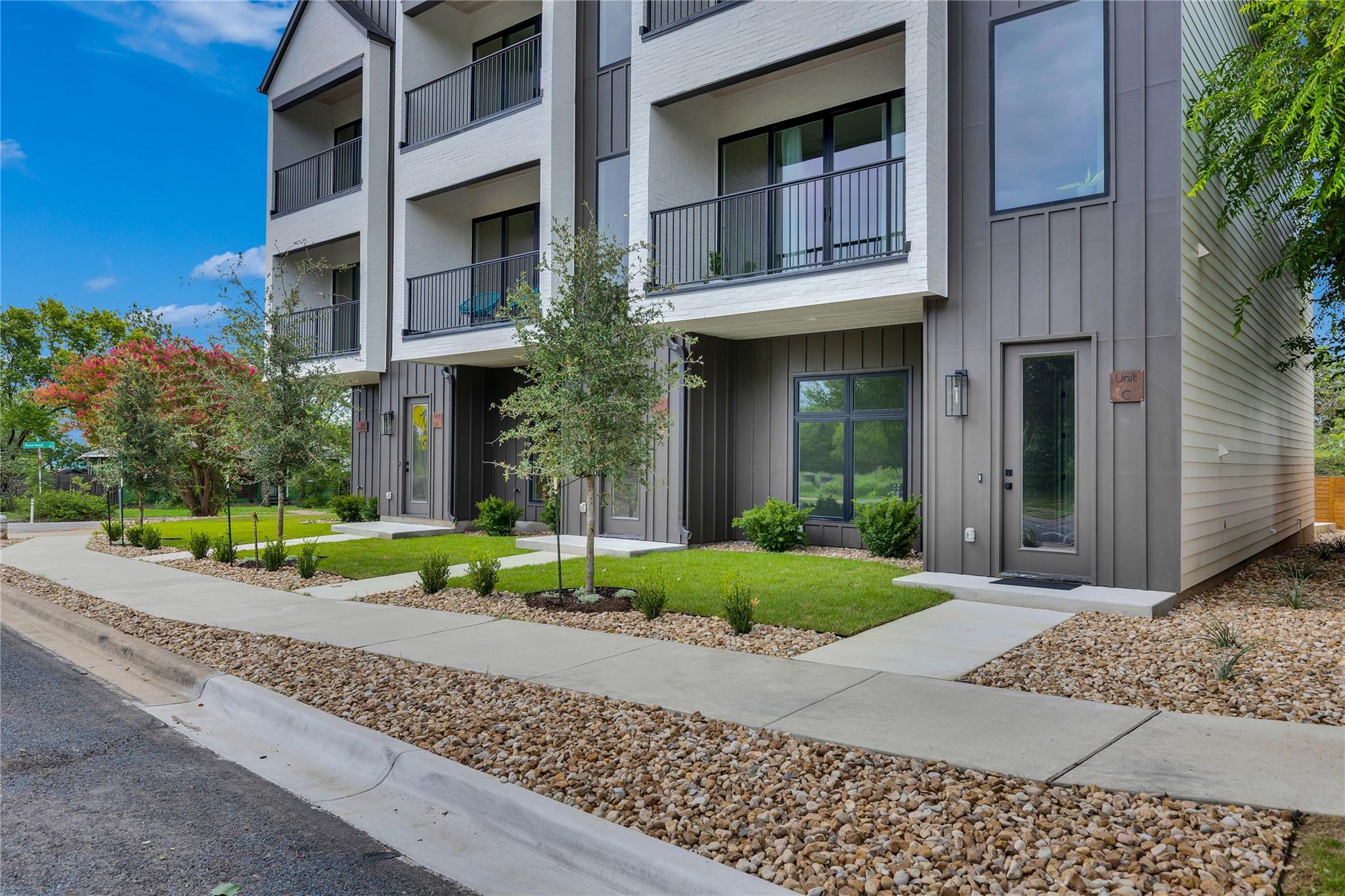 1937 E 38th 1/2 St E #B, Austin, TX, 78723