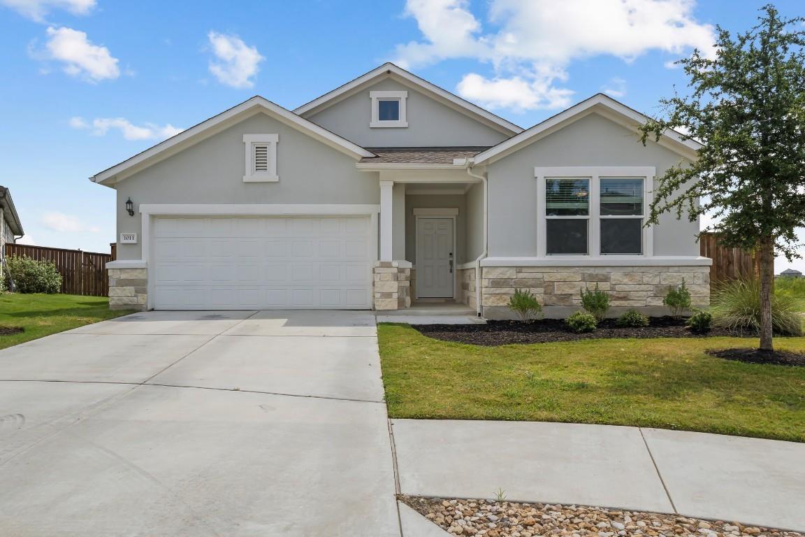 1011 Sandra Ann Way, Hutto, TX, 78634
