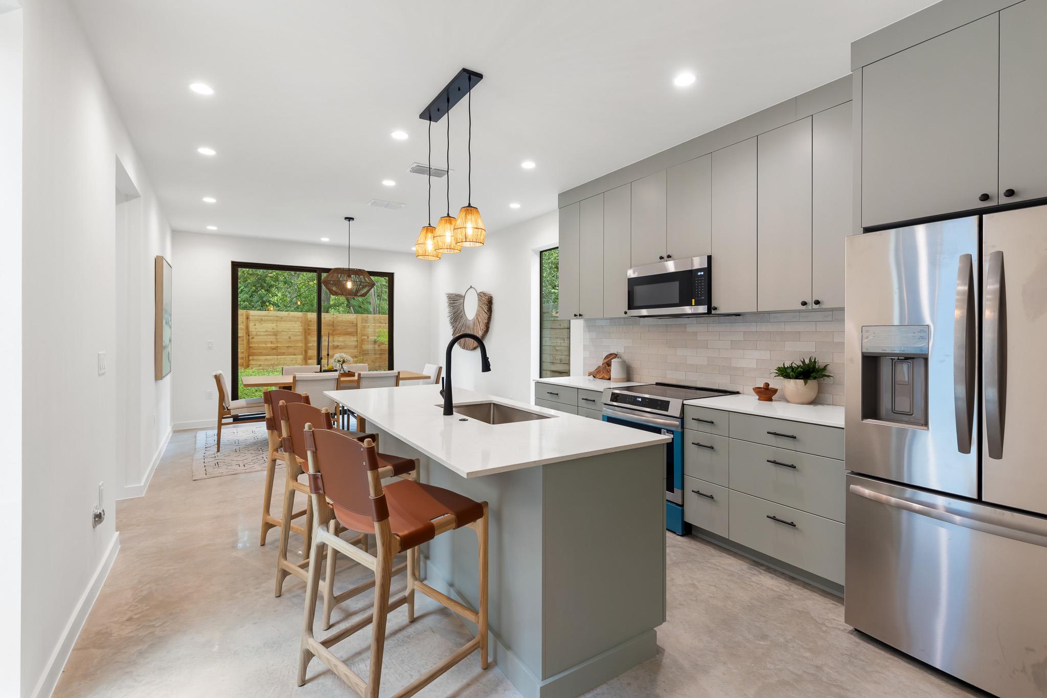 2308 S 2nd St  #2, Austin, TX, 78704