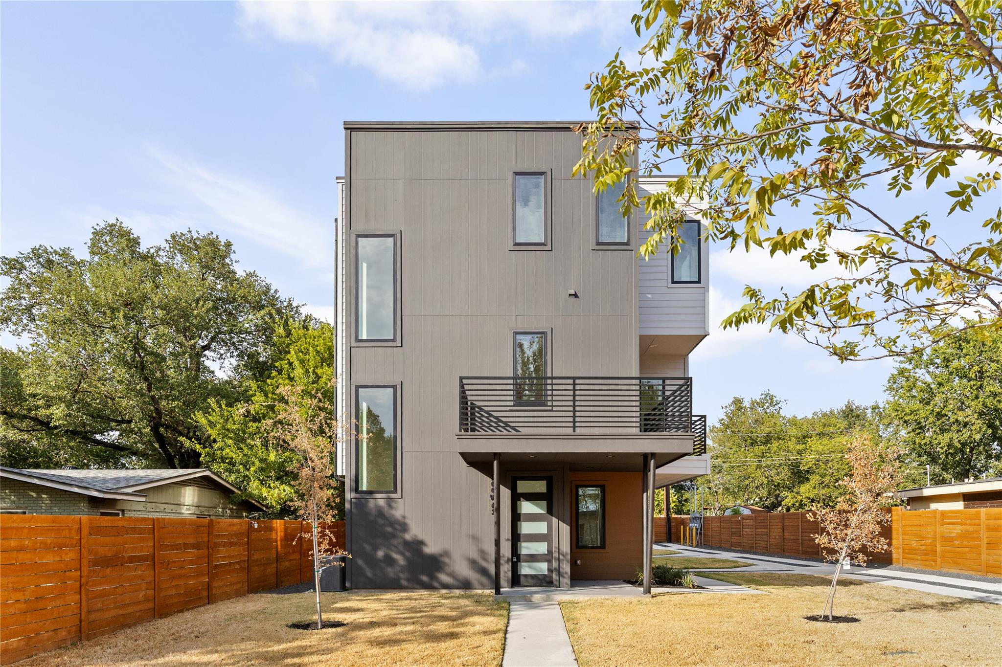 100 W Odell St #1, Austin, TX, 78752