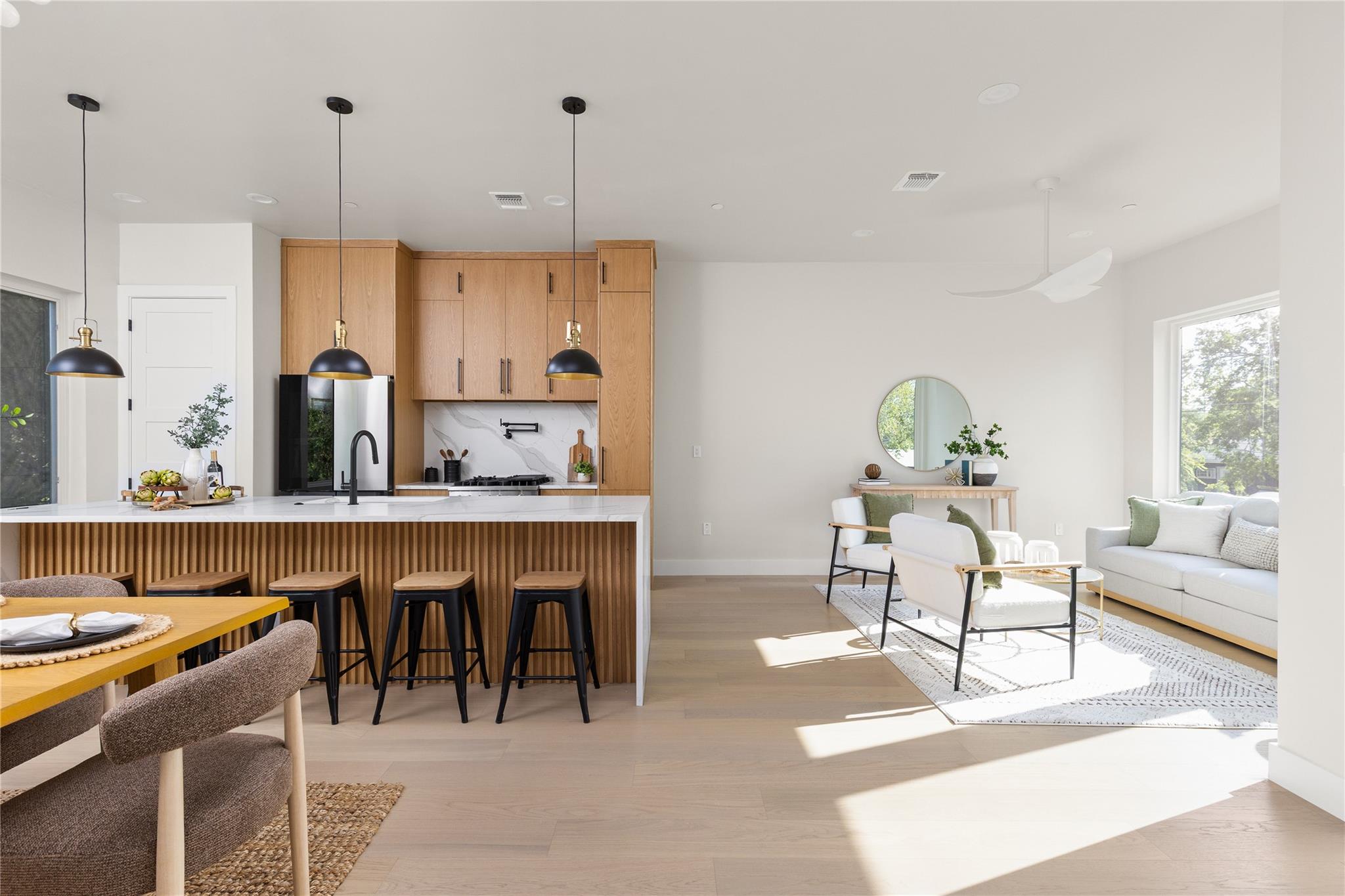 100 W Odell St  #1, Austin, TX, 78752