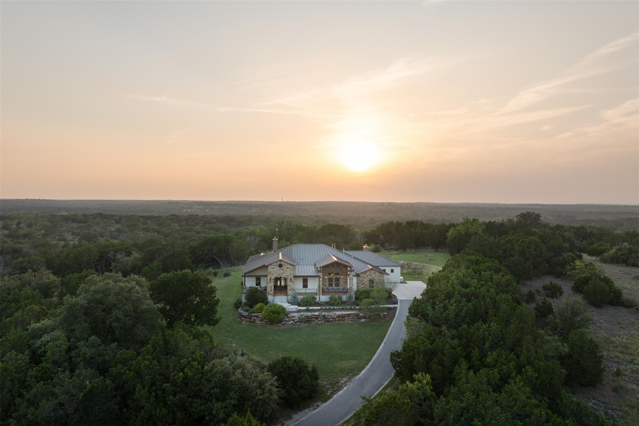 119 Creekside Trl, Spicewood, TX, 78669