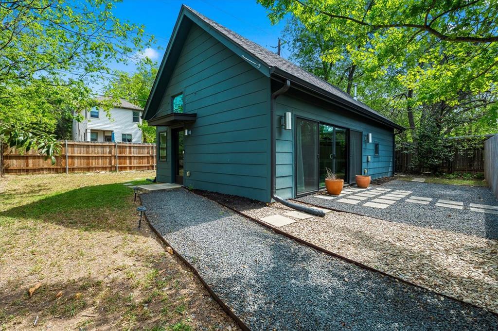 1808 Forest Hill Dr #B, Austin, TX, 78745