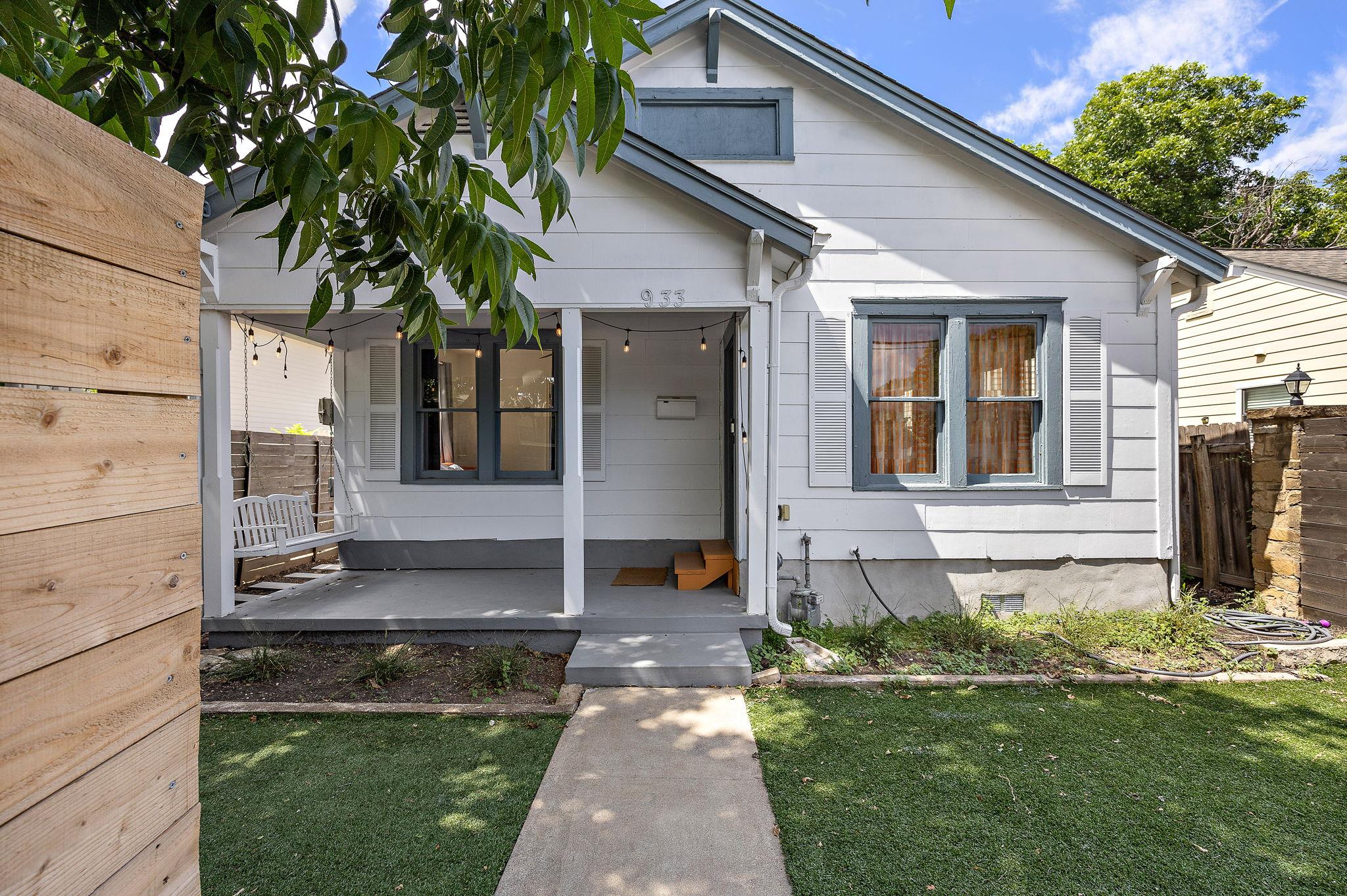 933 E 51st St, Austin, TX, 78751