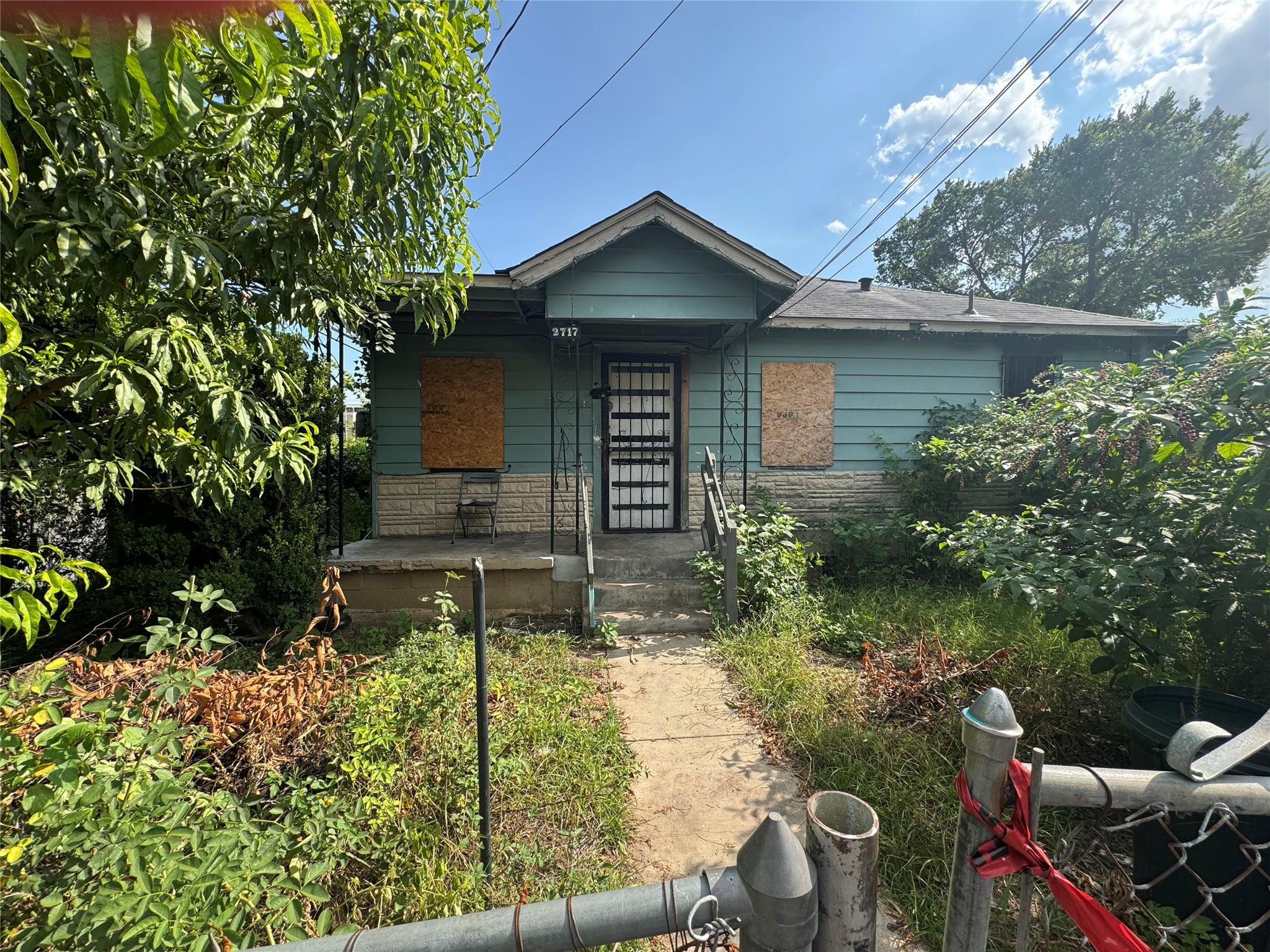 2717 E 2nd St, Austin, TX, 78702
