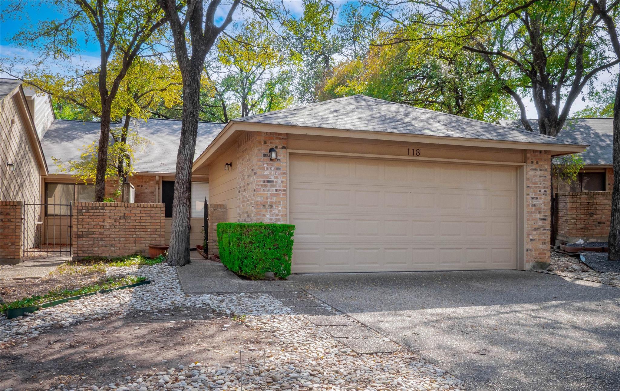 7211 Lakewood Dr #E118, Austin, TX, 78750