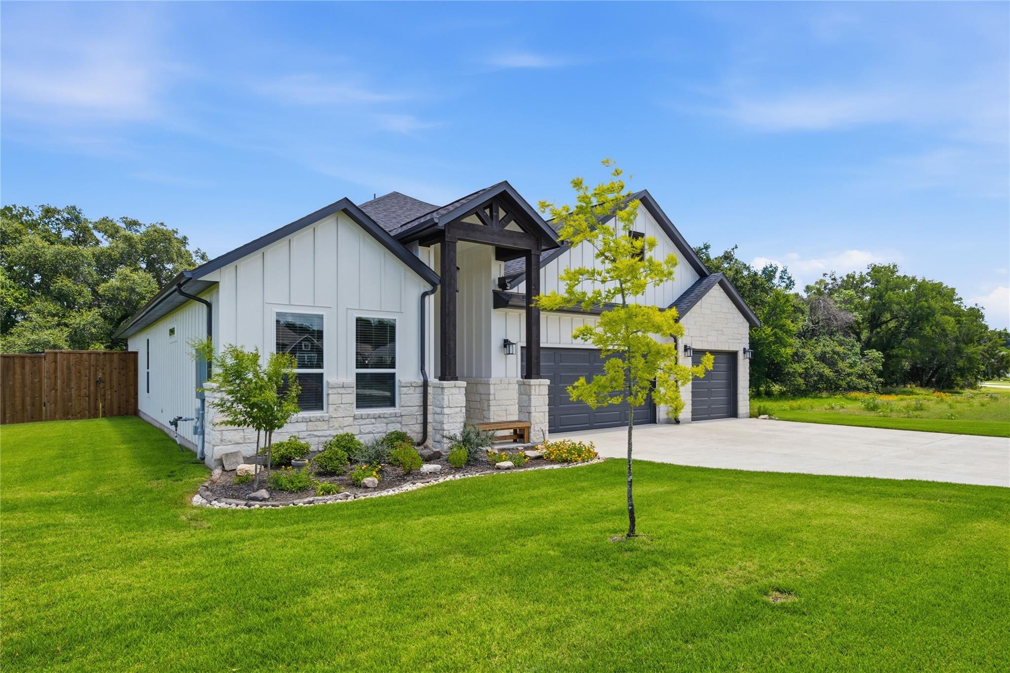 150 McNaughton Dr, Liberty Hill, TX, 78642