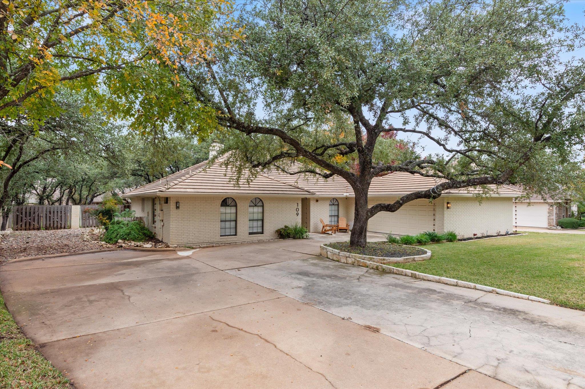 109  White Sands Dr, Lakeway, TX, 78734