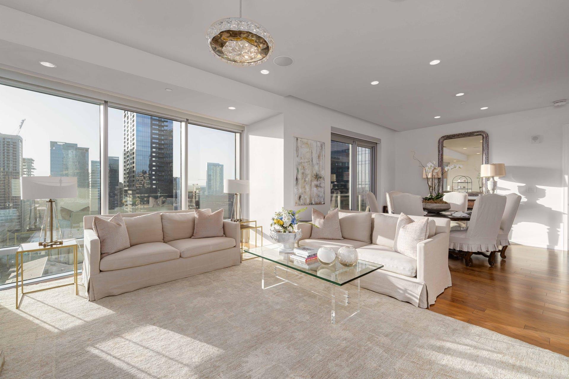 200  Congress Ave  #19AC, Austin, TX, 78701