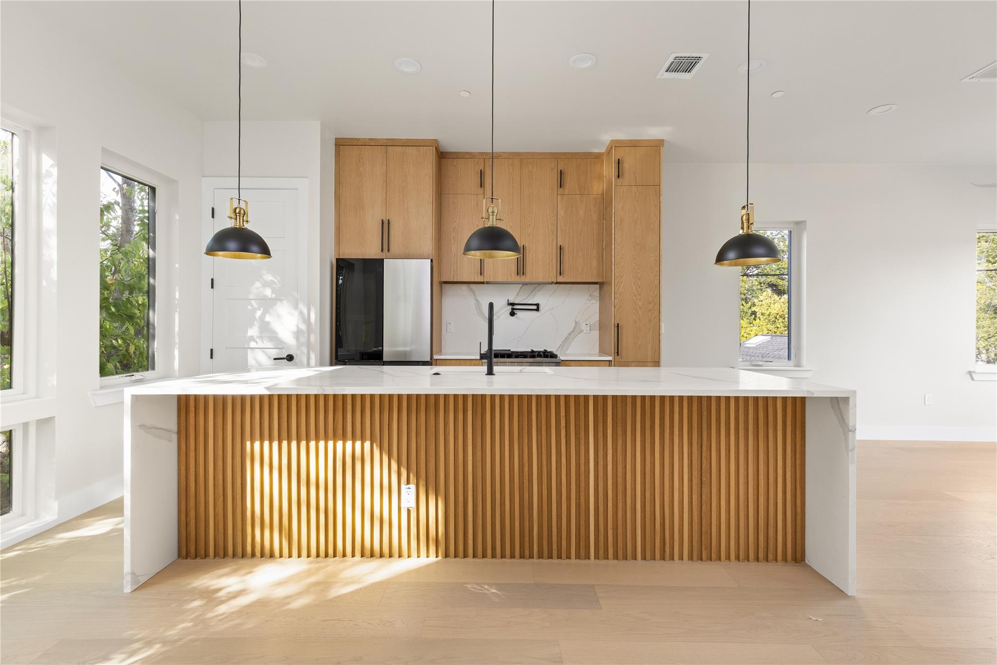 100 W Odell St #3, Austin, TX, 78752