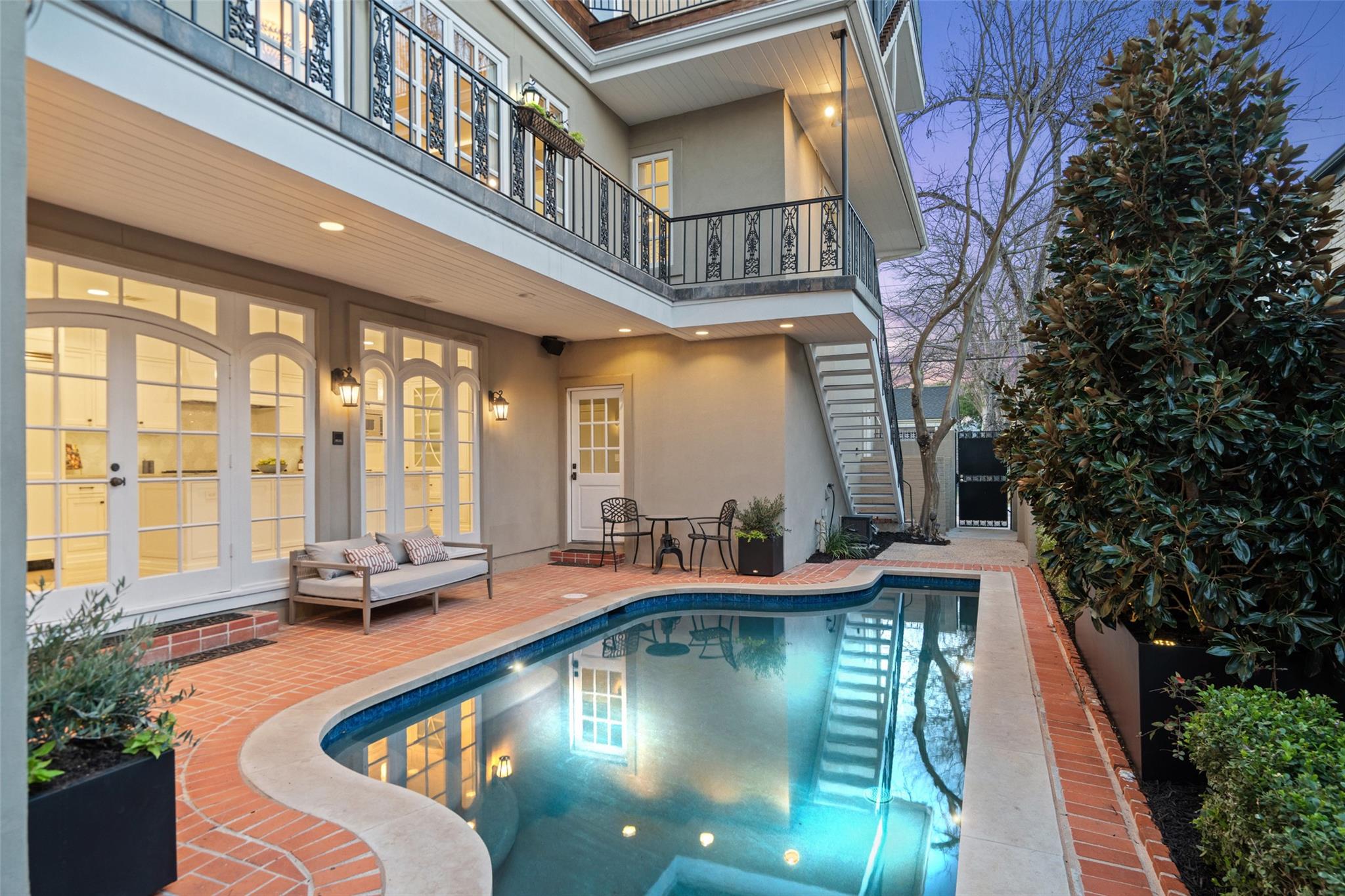 1810 W 35th St, Austin, TX, 78703