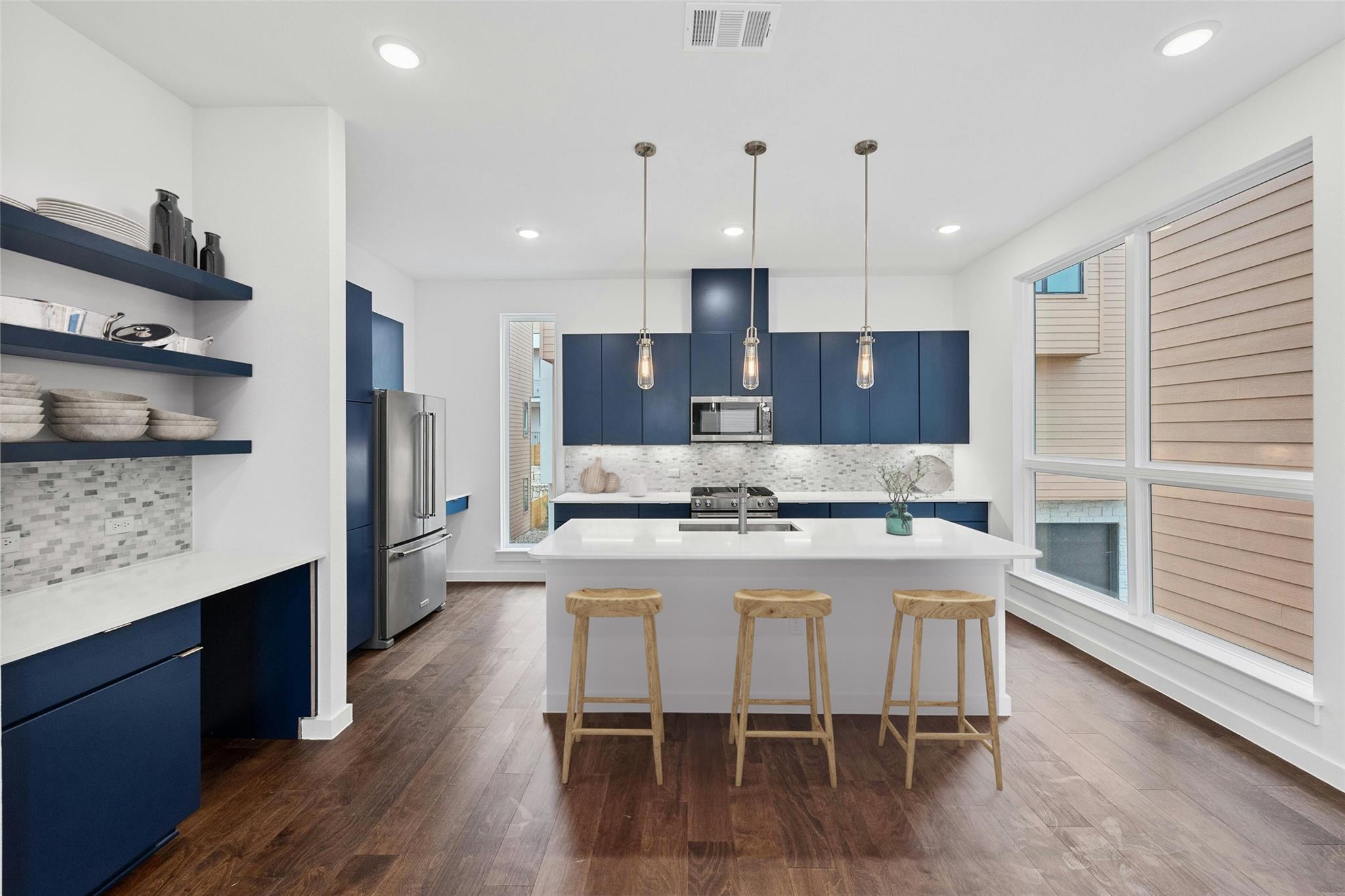 6823 Wolfcreek Pass #6, Austin, TX, 78749