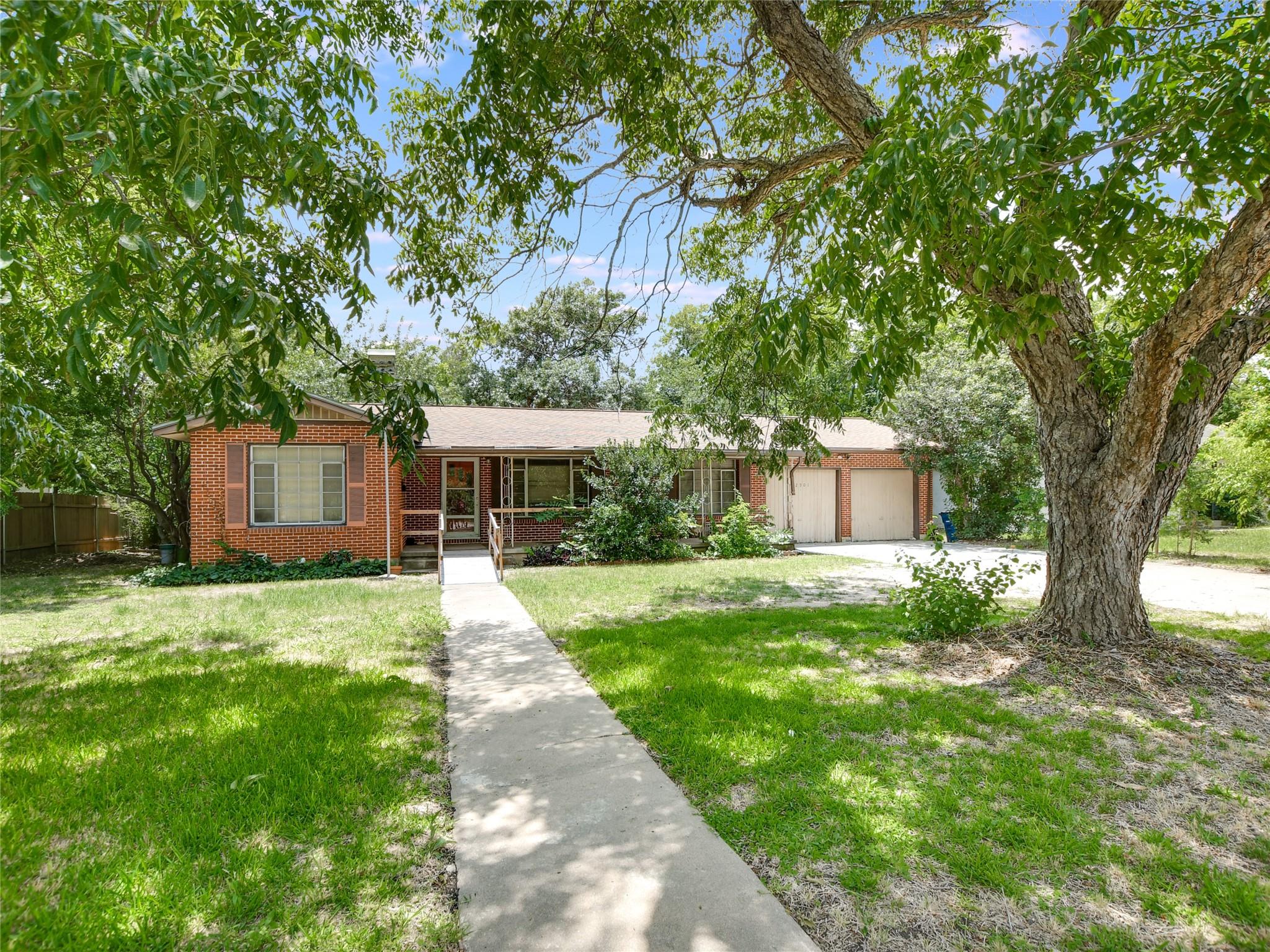 2901 W 45th St, Austin, TX, 78731