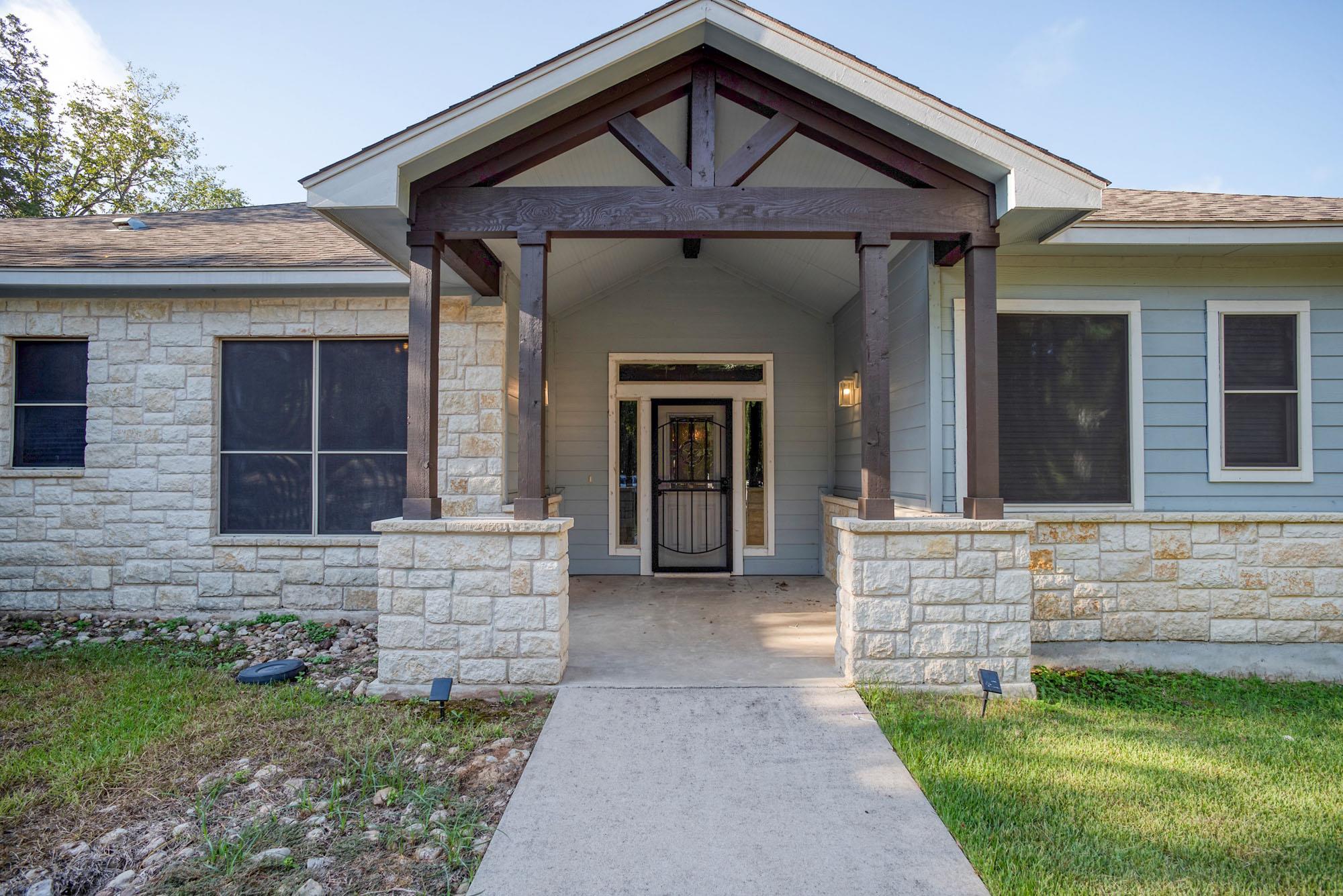 117 W Kamoi Ct, Bastrop, TX, 78602