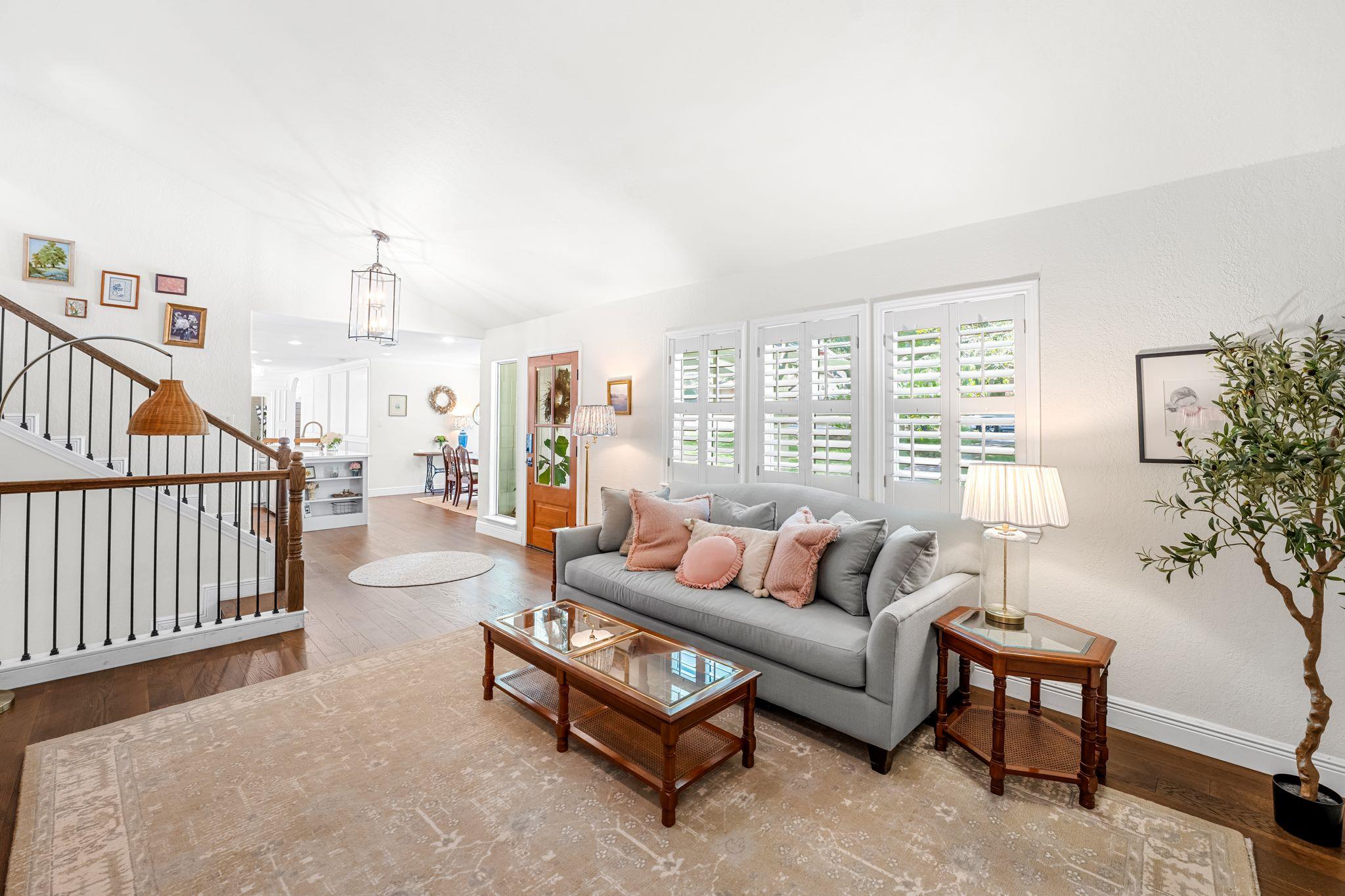 9442 Spring Hollow Dr, Austin, TX, 78750