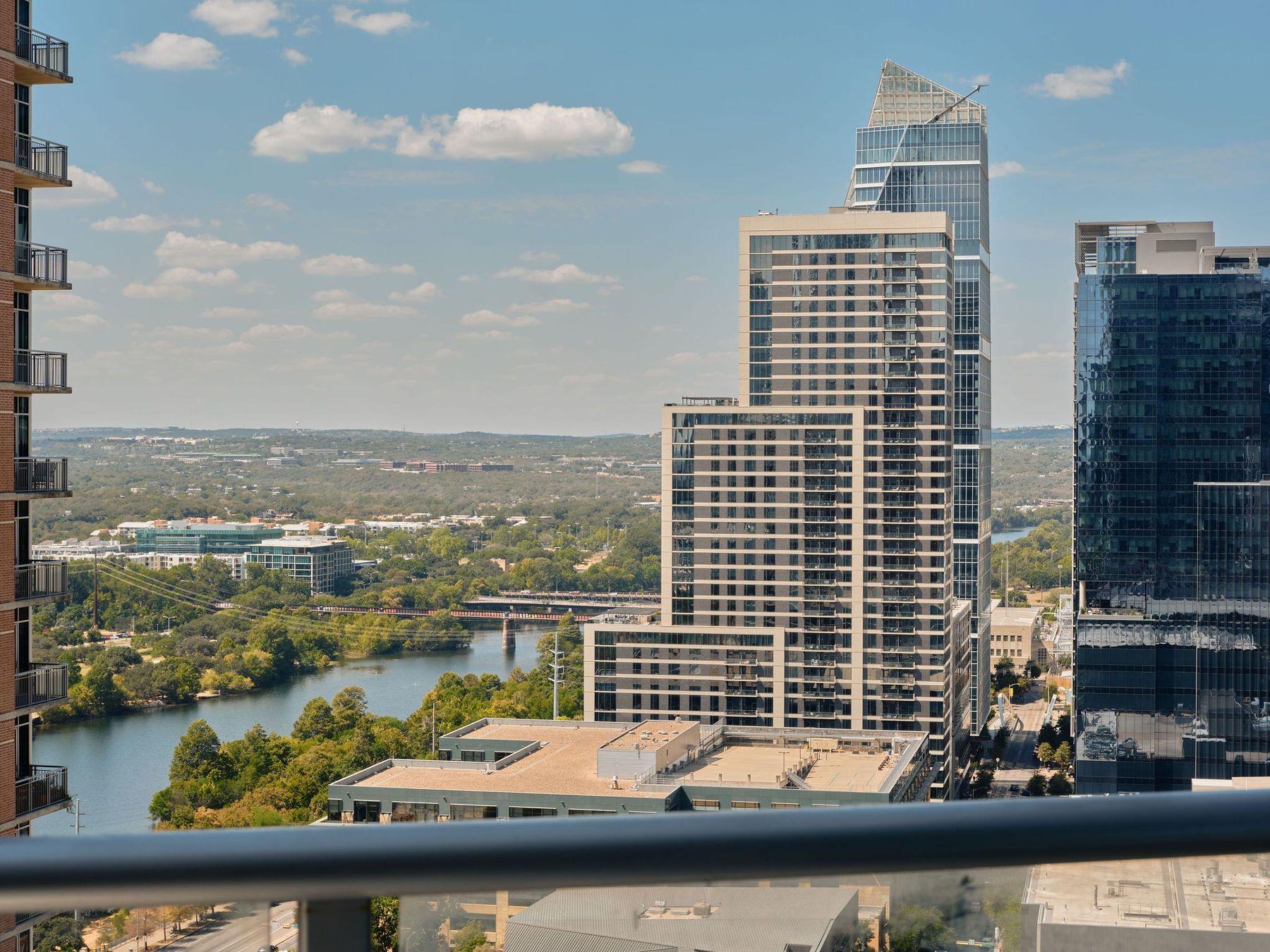 200  Congress Ave  #23C, Austin, TX, 78701