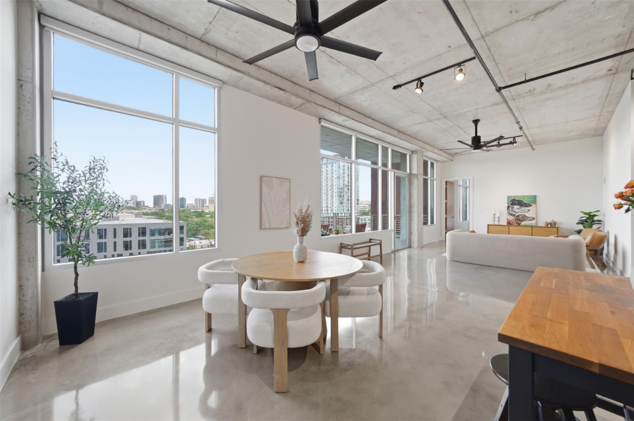 800 W 5th St  #906, Austin, TX, 78703