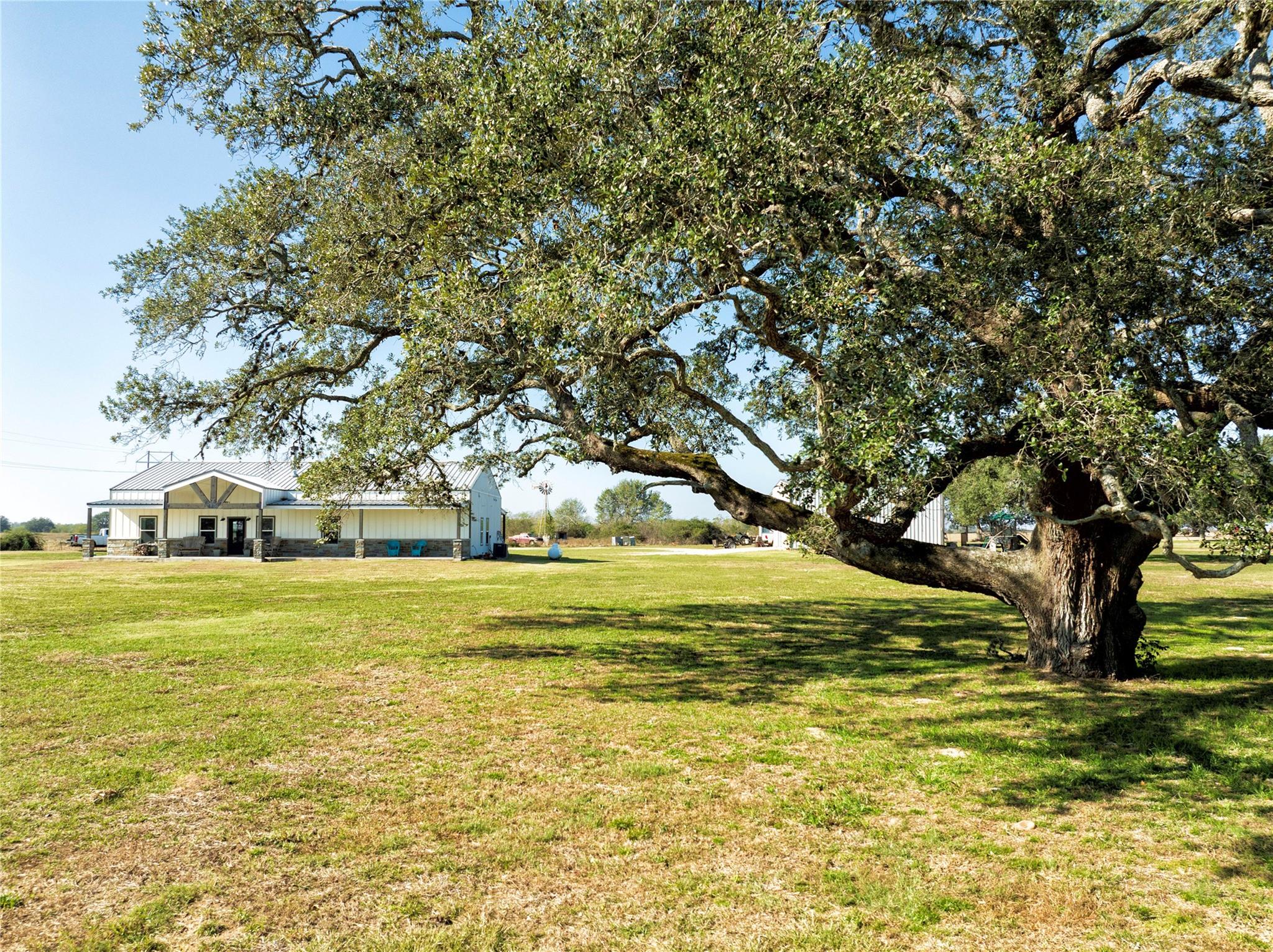 1100 Calhoun Rd, Eagle Lake, TX, 77434