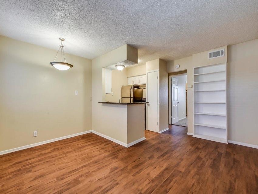 2401 Manor Rd #119, Austin, TX, 78722