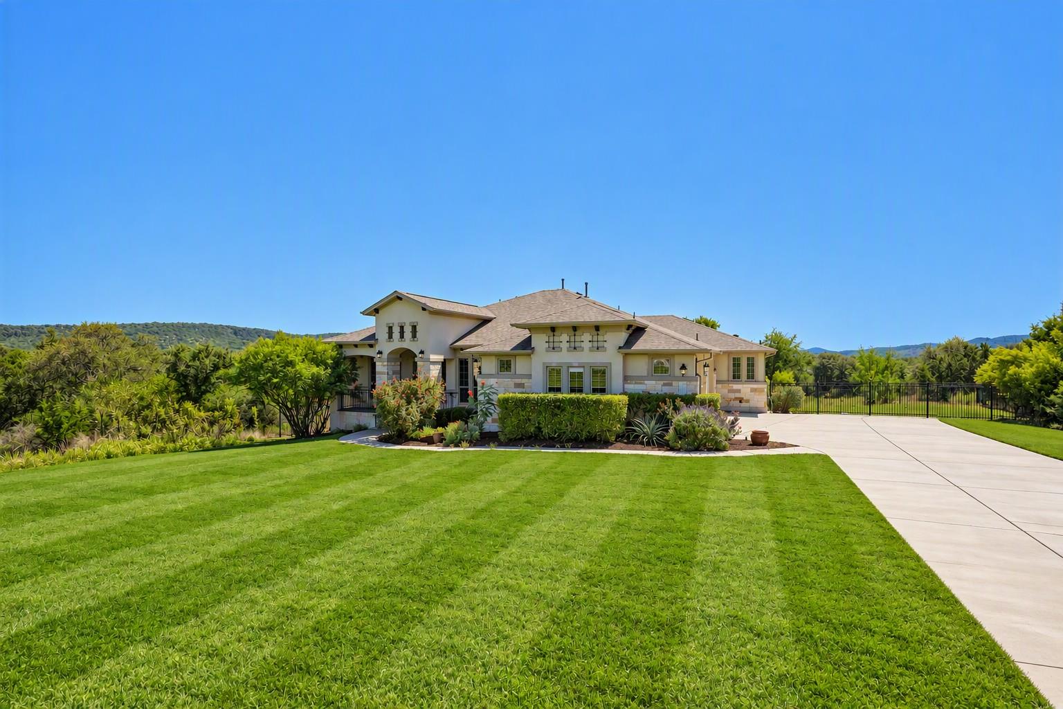 29711 Montana Ridge Pass, Marble Falls, TX, 78654