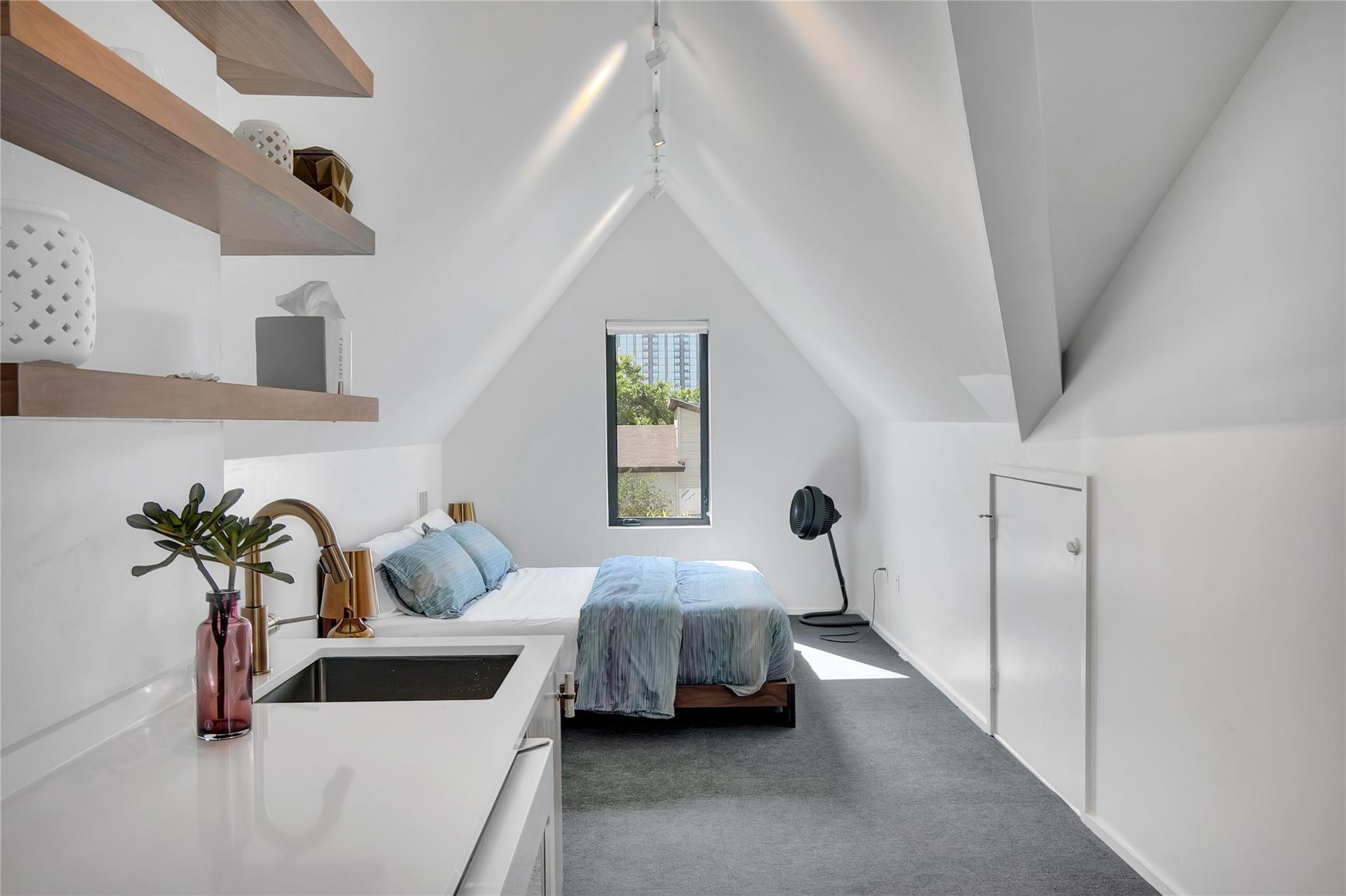 52 Waller St #A, Austin, TX, 78702