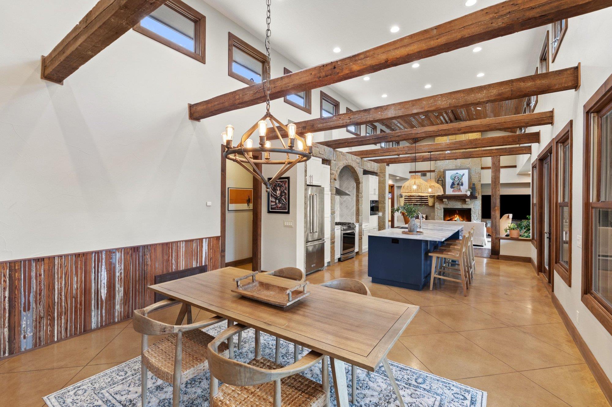10598  Davy Crockett Dr, Austin, TX, 78737