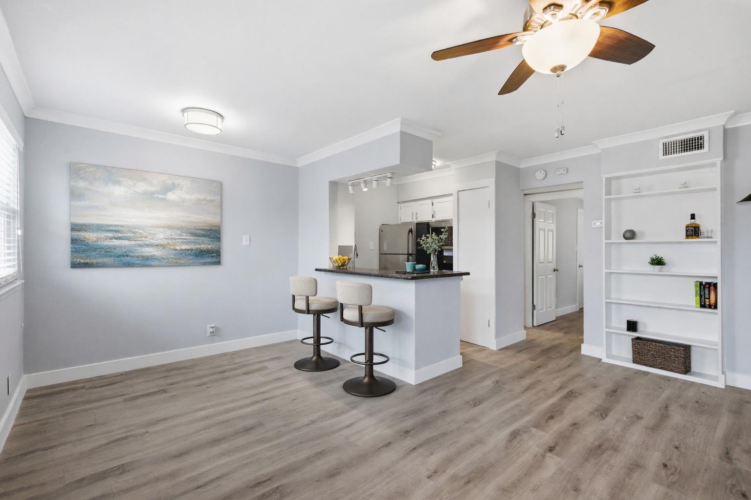 2401 Manor Rd #232, Austin, TX, 78722