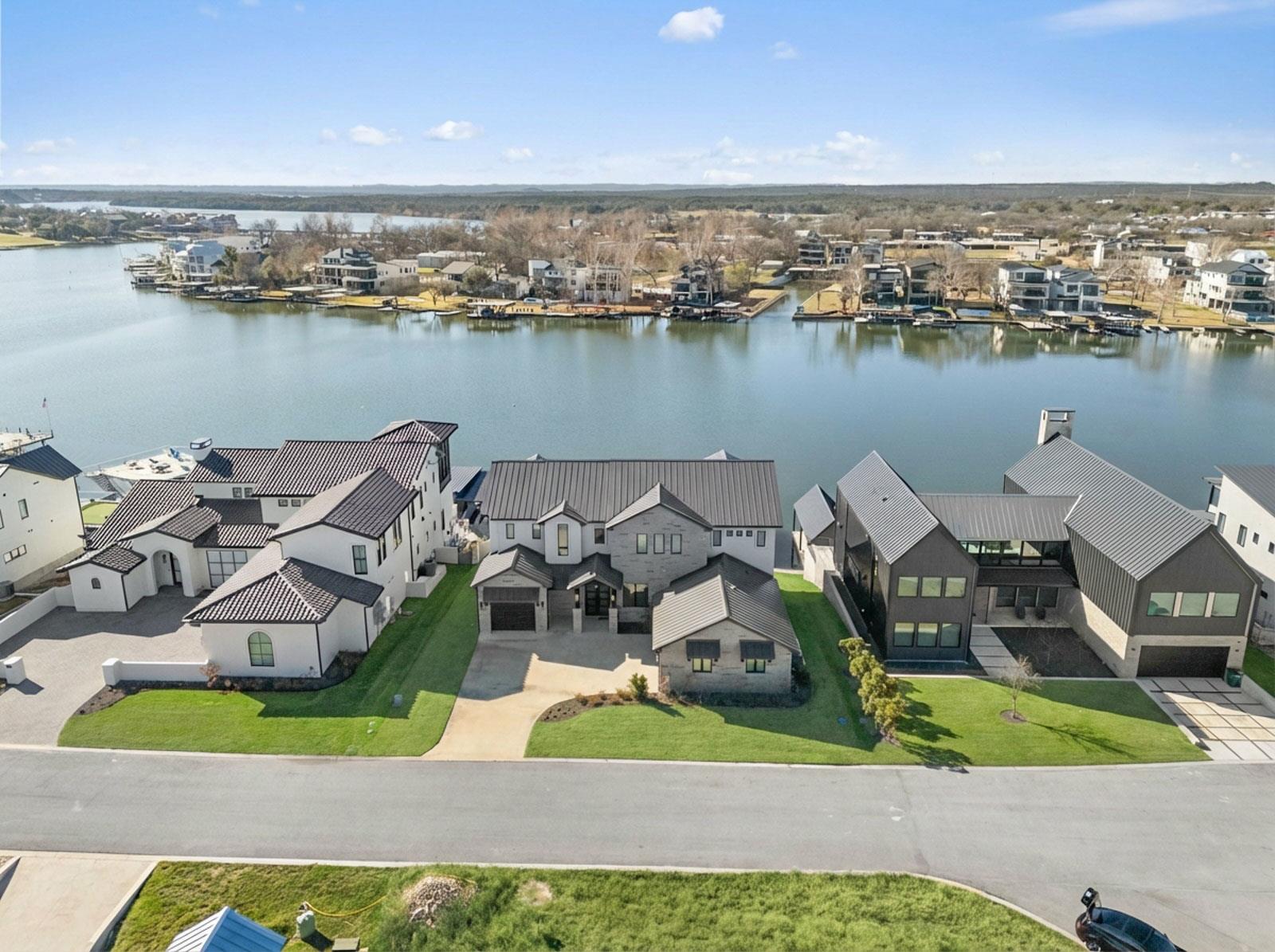 121 Houdini Way, Kingsland, TX, 78639